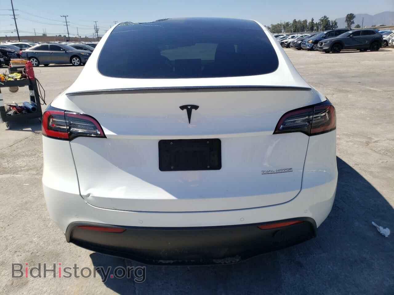 2022 TESLA MODEL Y - VIN: 7SAYGDEF1NF552265 - Фото 6