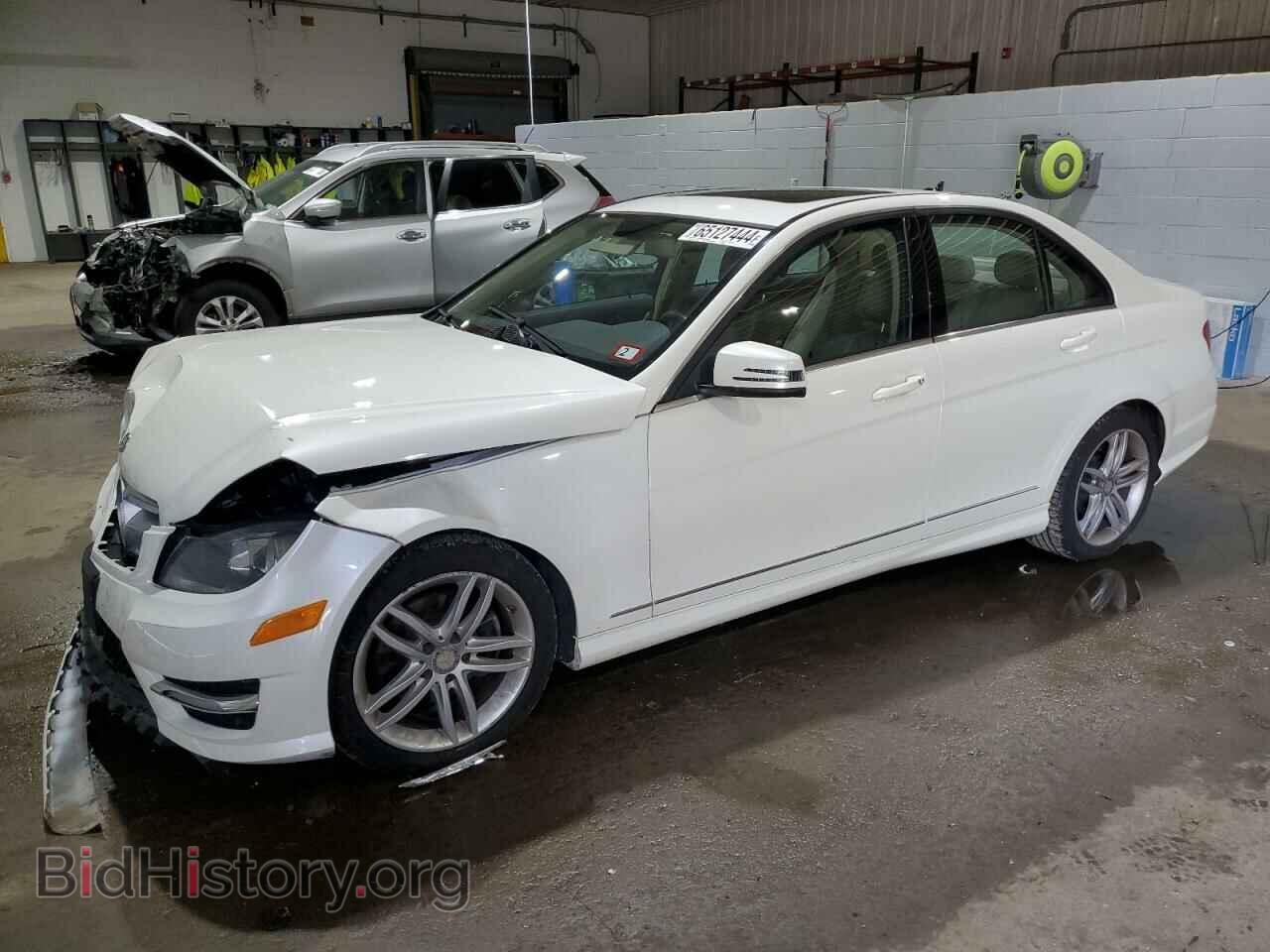 Фотография WDDGF8BB7CR209140 - MERCEDES-BENZ C-CLASS 2012