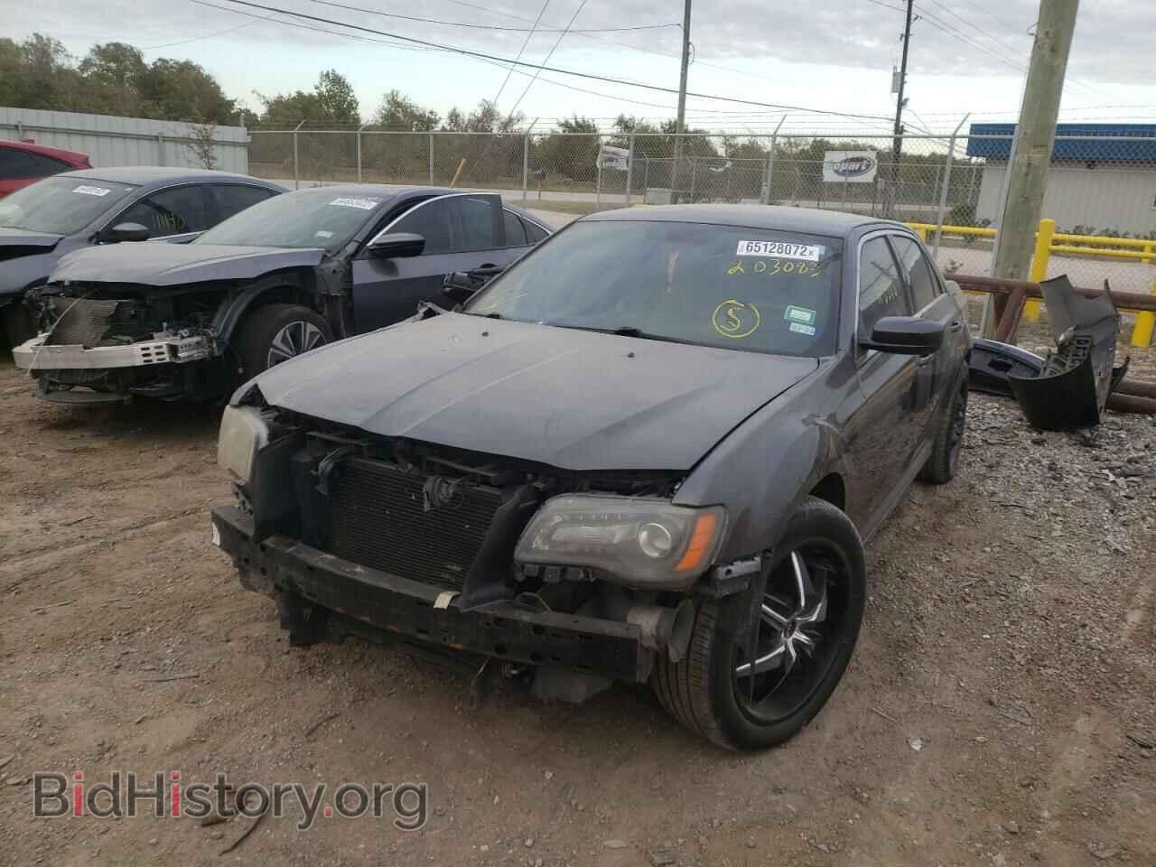 2014 CHRYSLER 300 - VIN: 2C3CCAGG7EH203083 - Photo 2