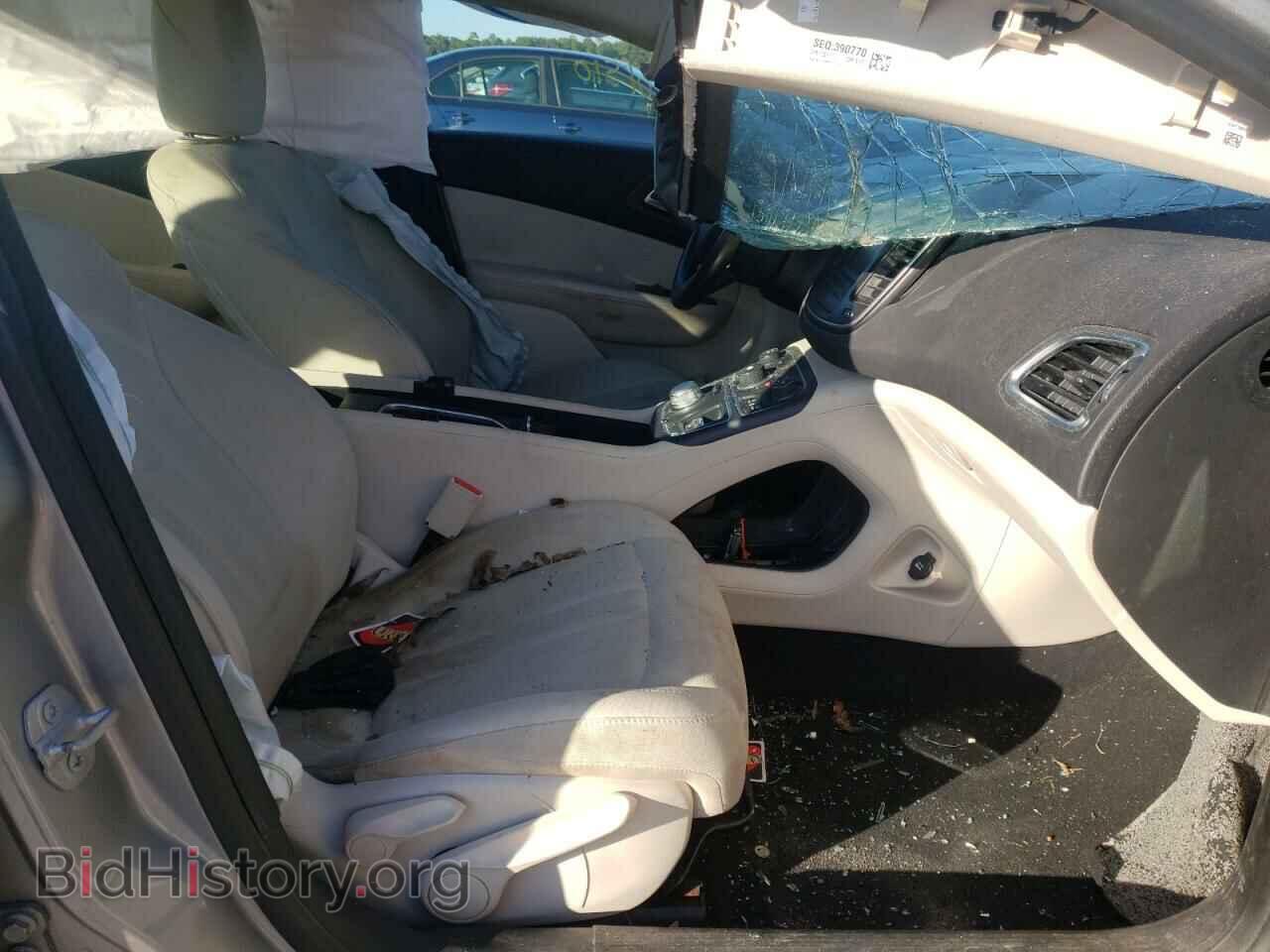 2016 CHRYSLER 200 - VIN: 1C3CCCAB9GN105871 - Фото 5