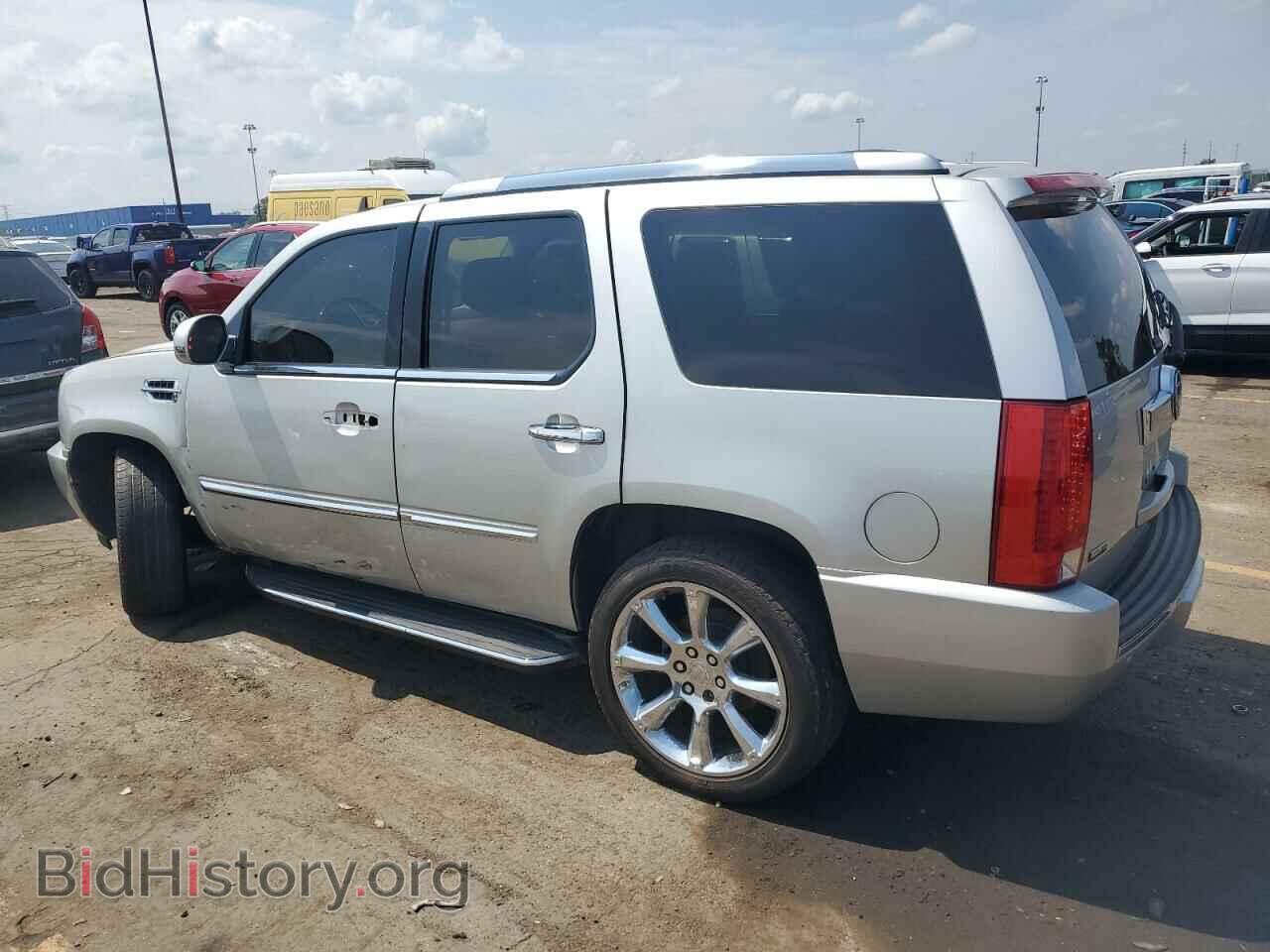 2011 CADILLAC ESCALADE - VIN: 1GYS4BEF5BR117524 - Фото 2