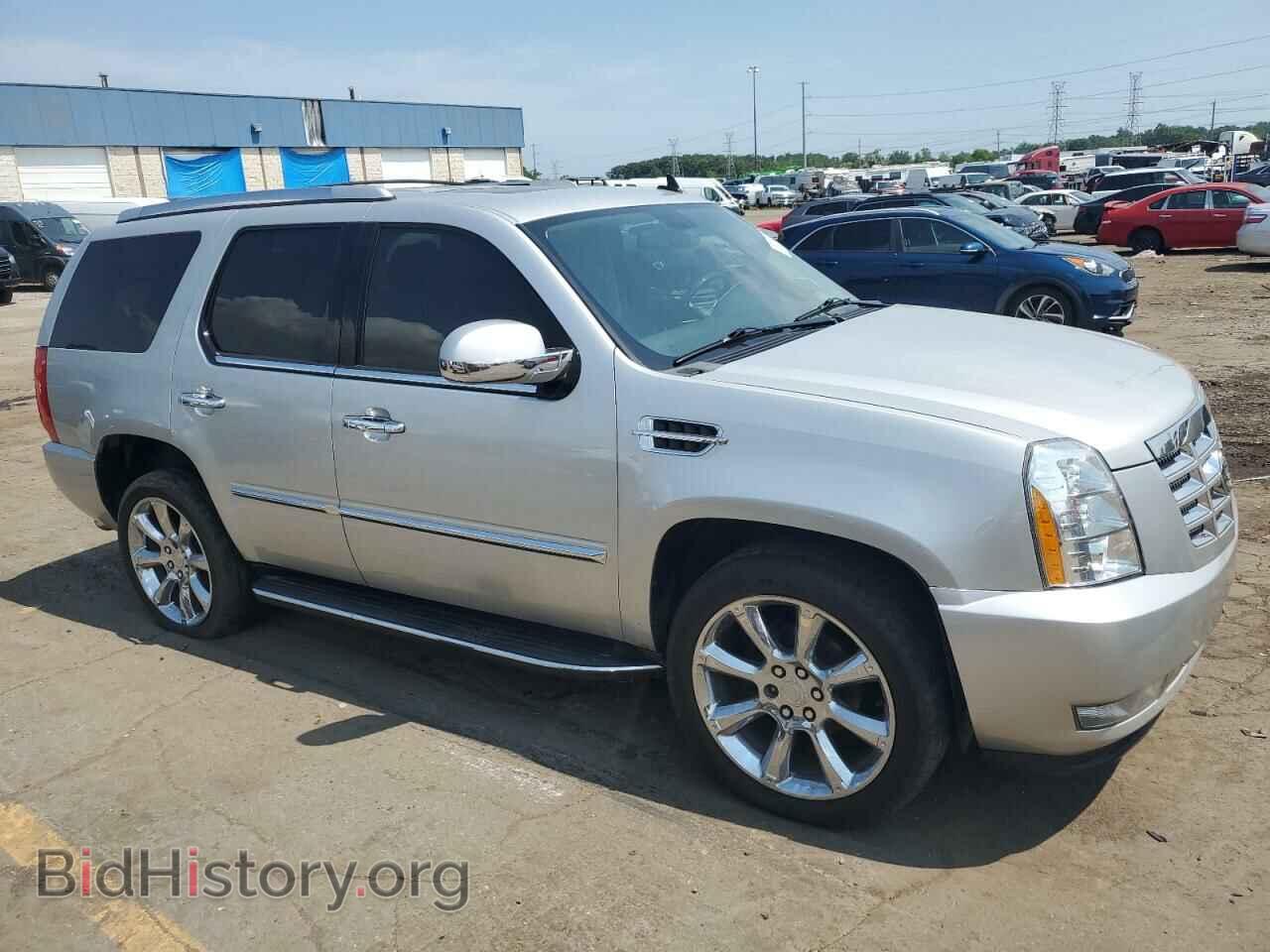 2011 CADILLAC ESCALADE - VIN: 1GYS4BEF5BR117524 - Фото 4