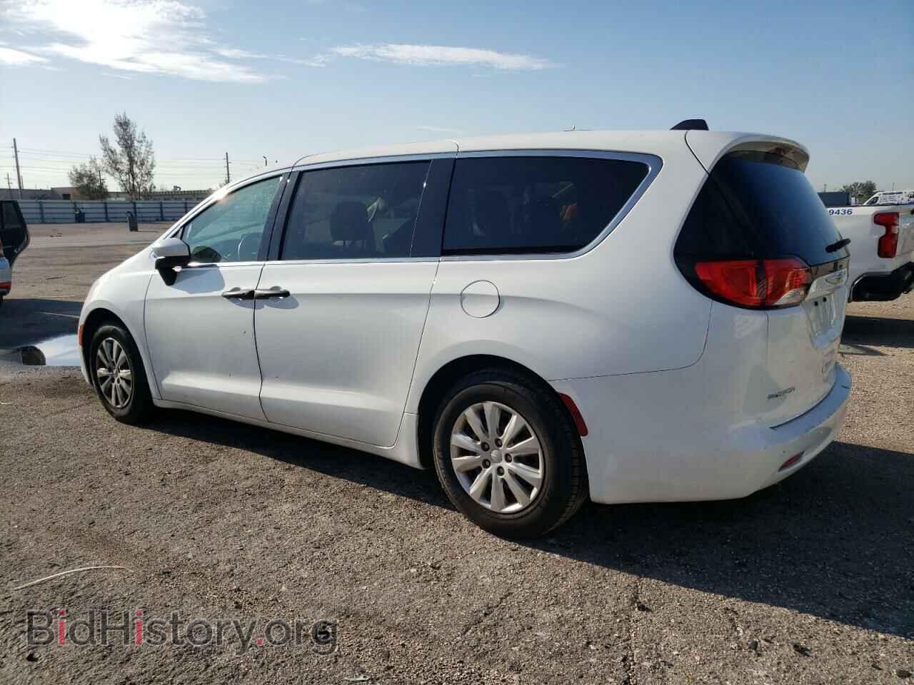 2018 CHRYSLER PACIFICA - VIN: 2C4RC1AG6JR235882 - Фото 2