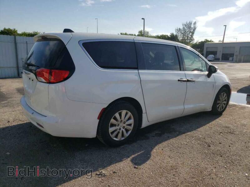 2018 Chrysler PACIFICA (VIN 2C4RC1AG6JR235882) — photo 3 of 14