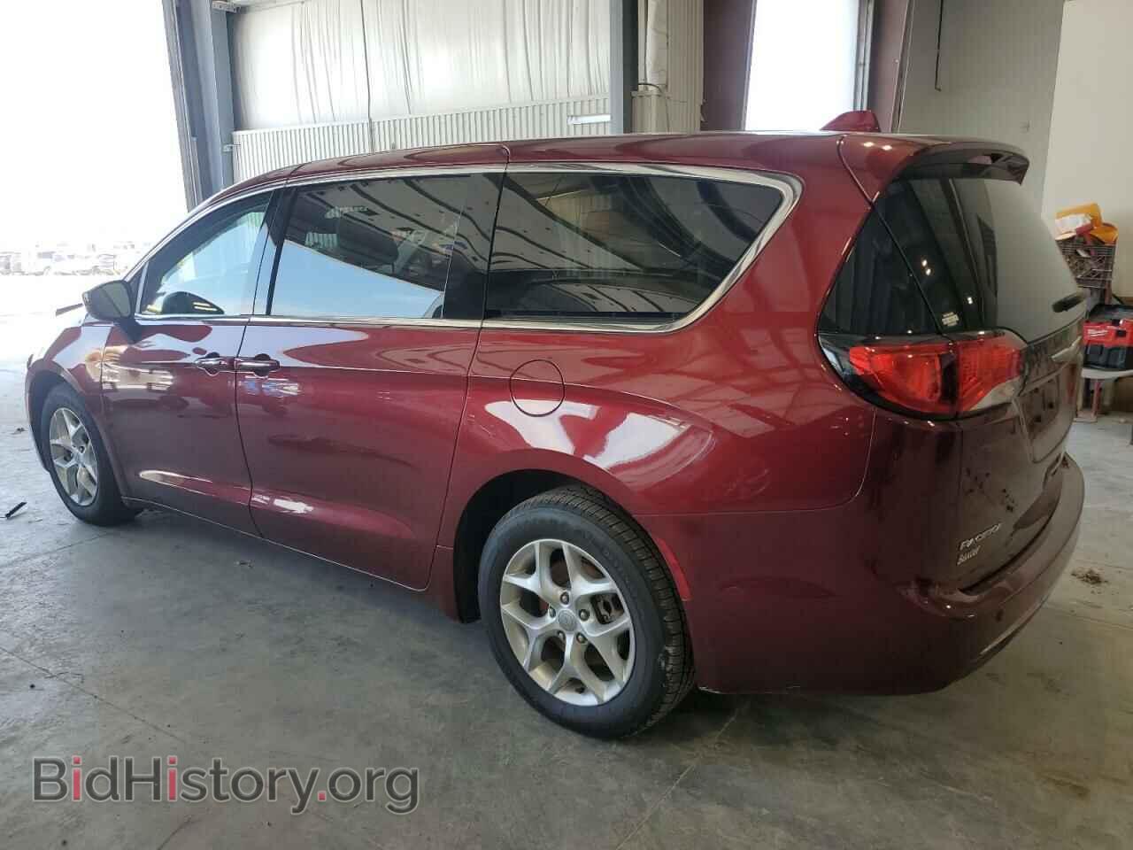 2017 CHRYSLER PACIFICA - VIN: 2C4RC1BGXHR768259 - Фото 2