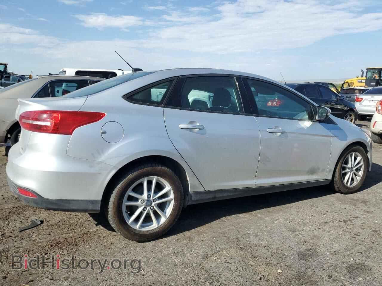 2017 FORD FOCUS - VIN: 1FADP3F2XHL320210 - Фото 3