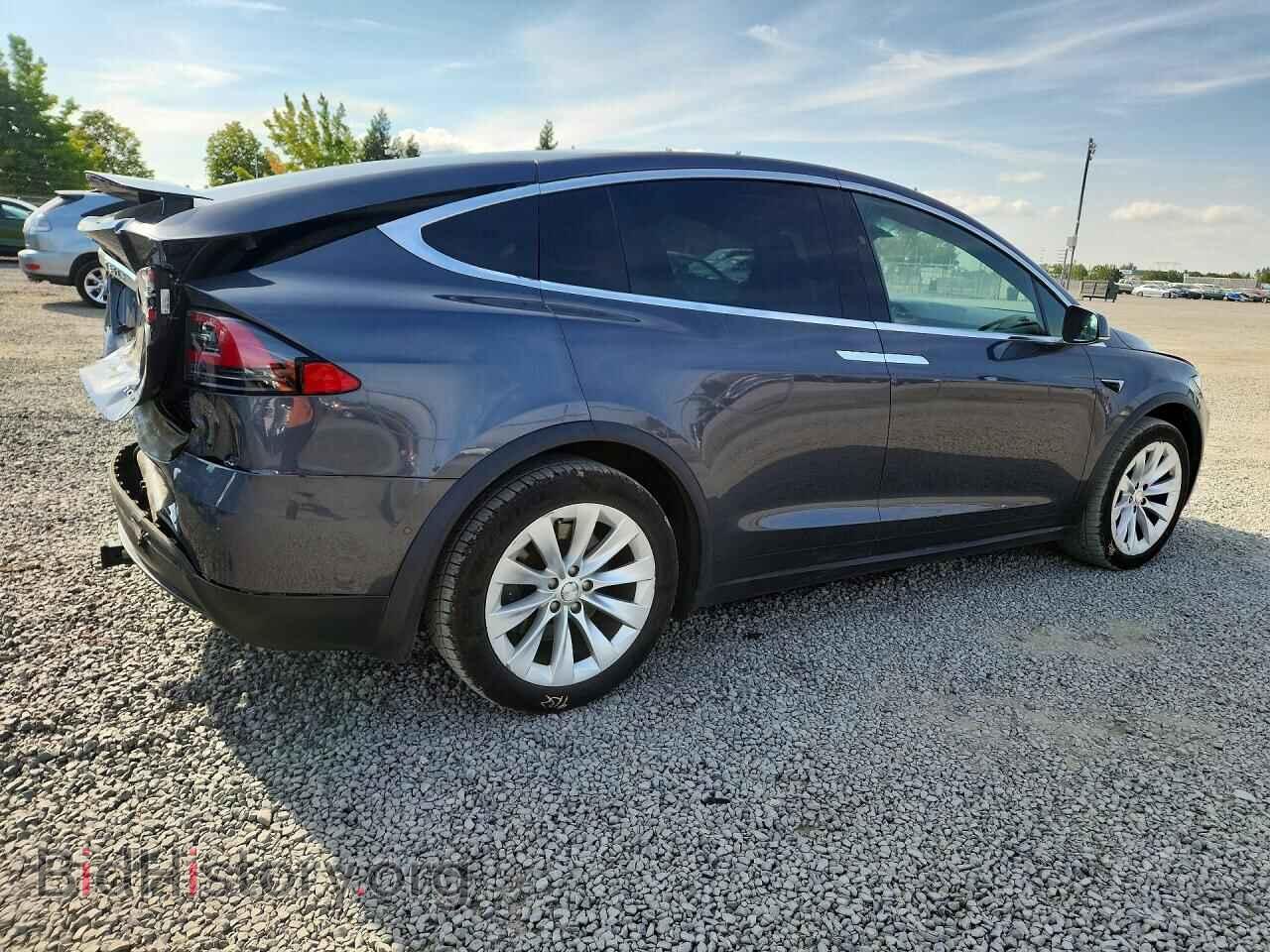 2019 TESLA MODEL X - VIN: 5YJXCDE2XKF152024 - Photo 3
