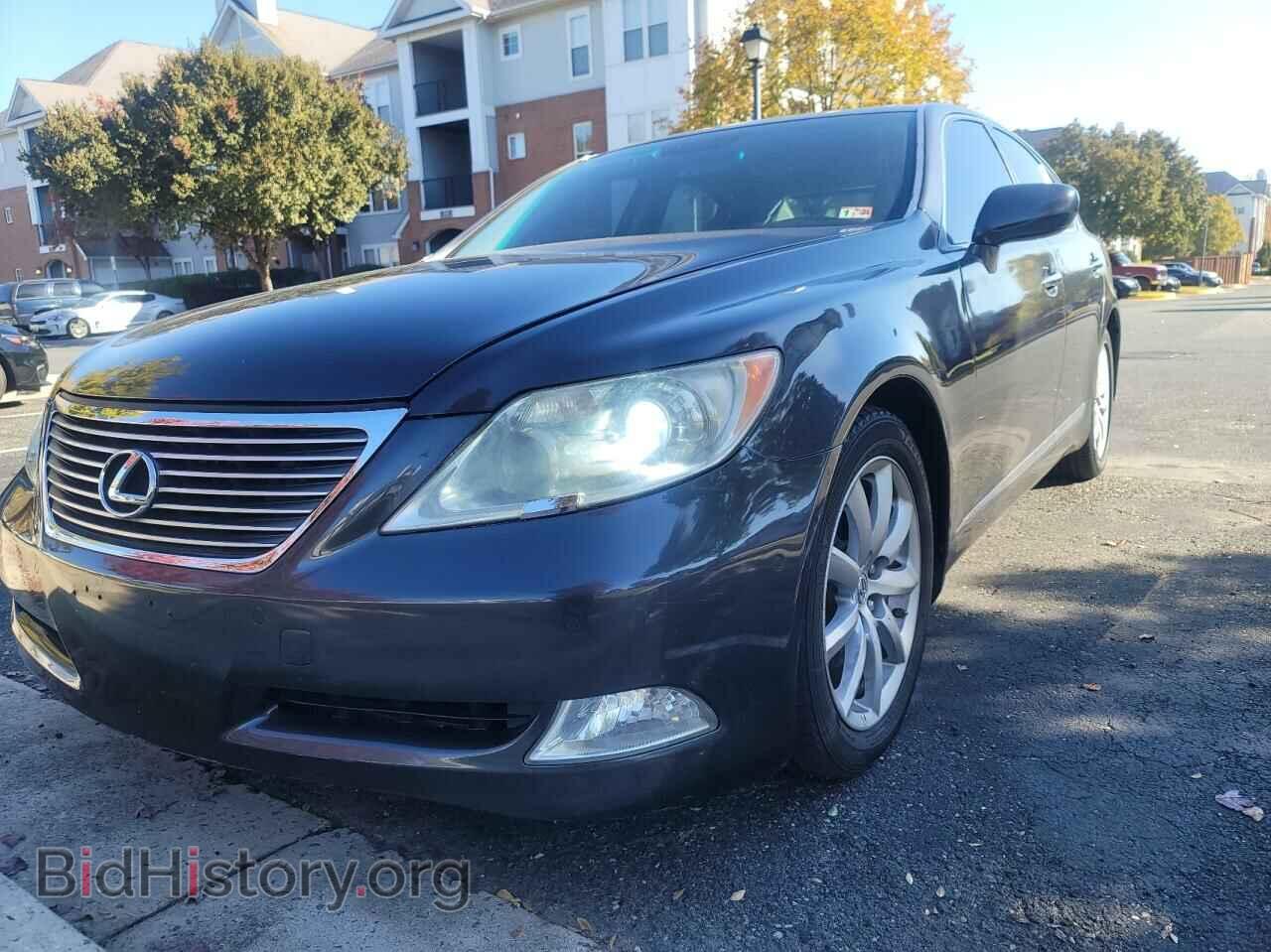 2009 LEXUS LS460 - VIN: JTHCL46F995000892 - Photo 2