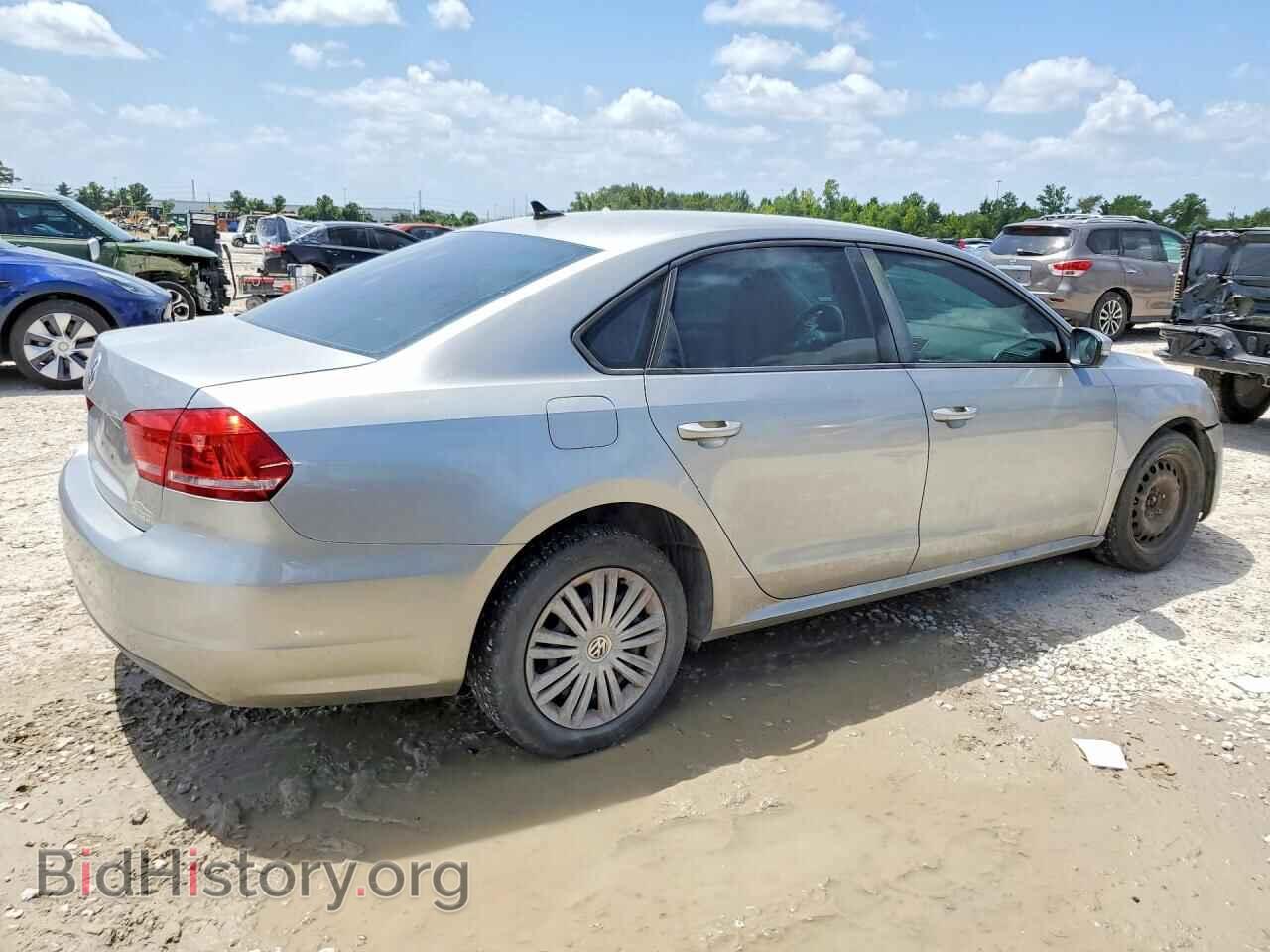 2014 VOLKSWAGEN PASSAT - VIN: 1VWAP7A32EC024806 - Photo 3