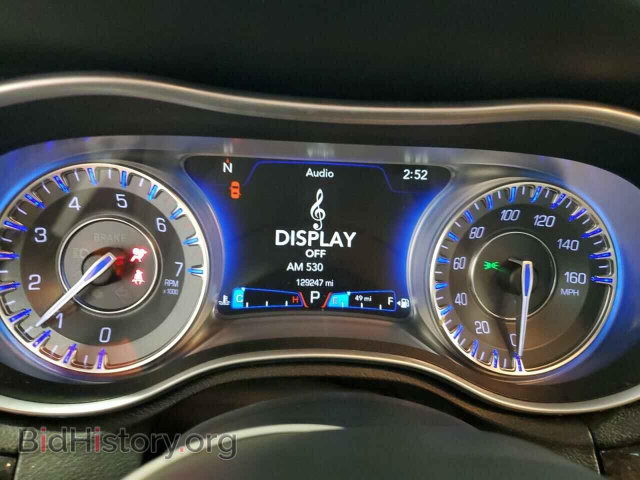 2015 CHRYSLER 300 - VIN: 2C3CCAET5FH760575 - Фото 9