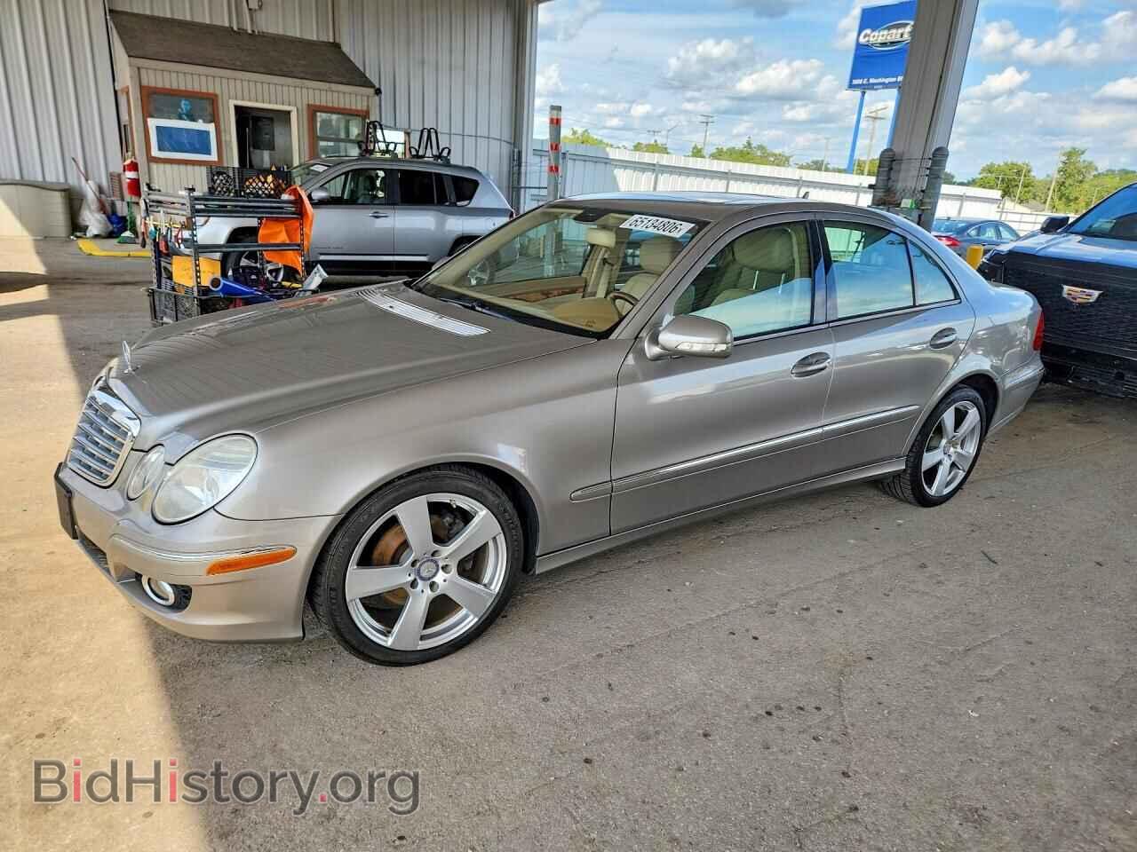 Photo WDBUF87X28B266183 - MERCEDES-BENZ E-CLASS 2008