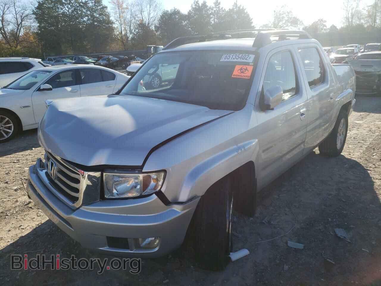 2013 HONDA RIDGELINE - VIN: 5FPYK1F46DB004095 - Фото 2
