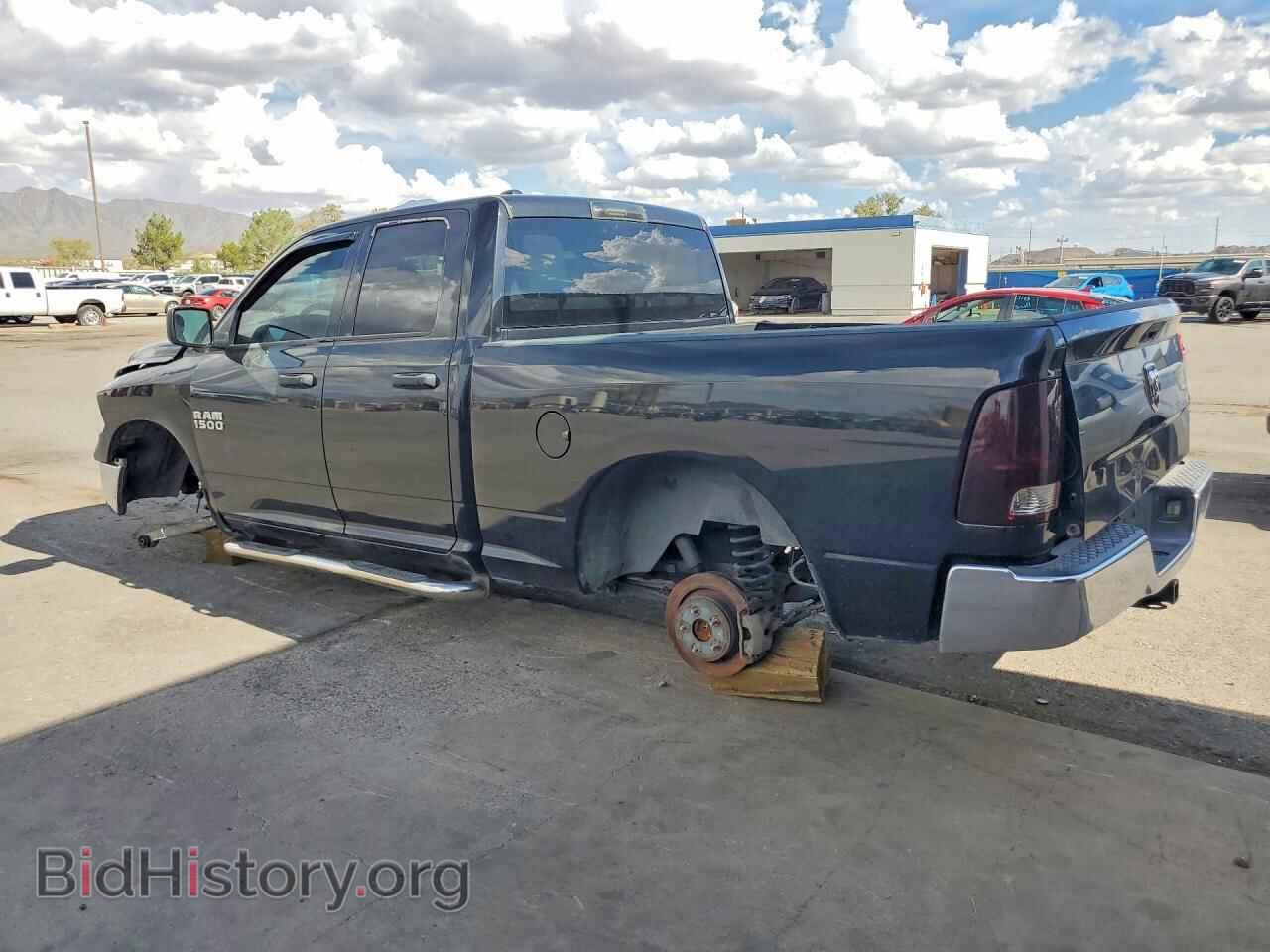 2018 RAM 1500 - VIN: 1C6RR6FGXJS195428 - Фото 2