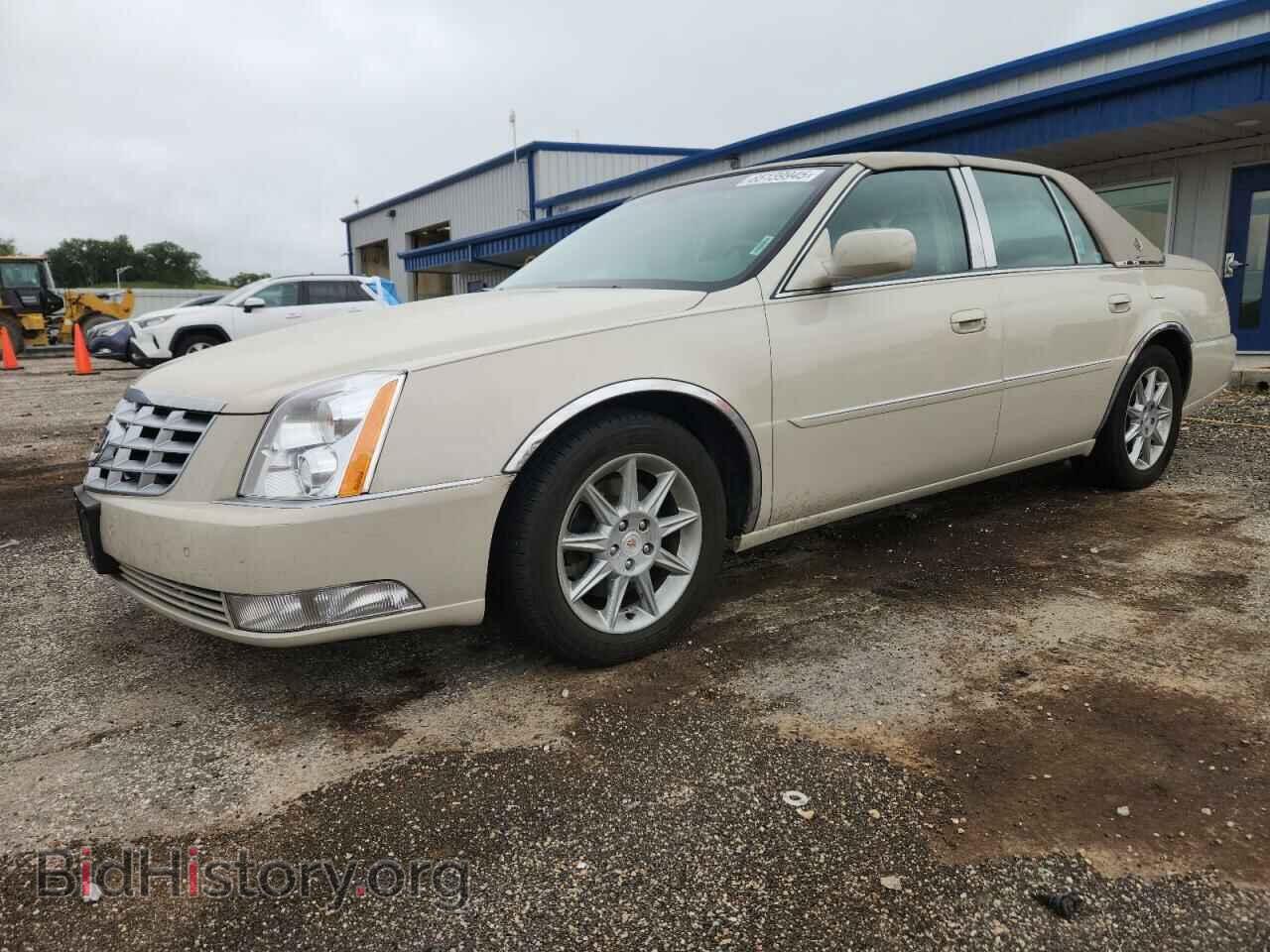 Photo 1G6KD5E64BU110815 - CADILLAC DTS 2011