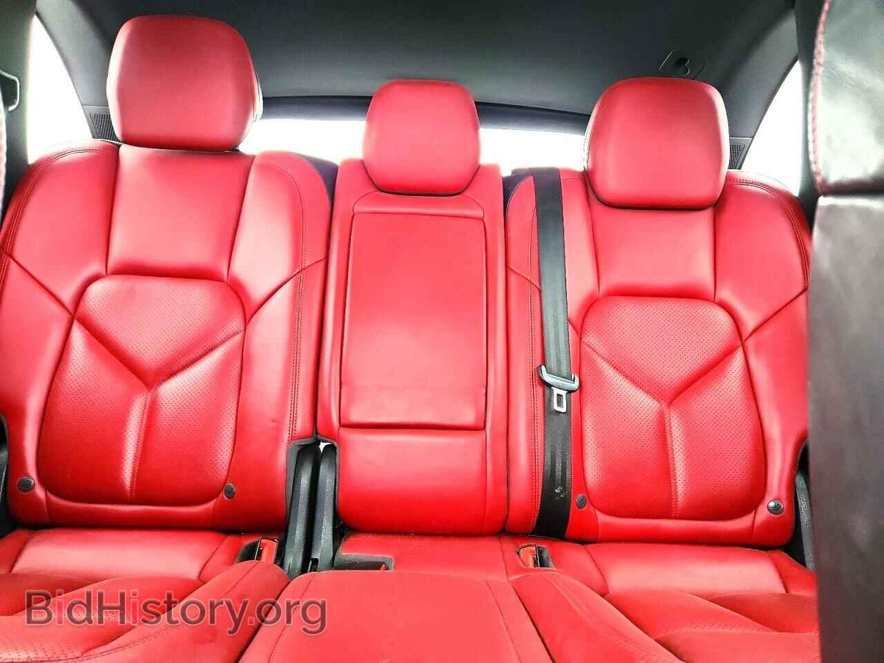 2016 PORSCHE CAYENNE - VIN: WP1AE2A29GLA58049 - Photo 10