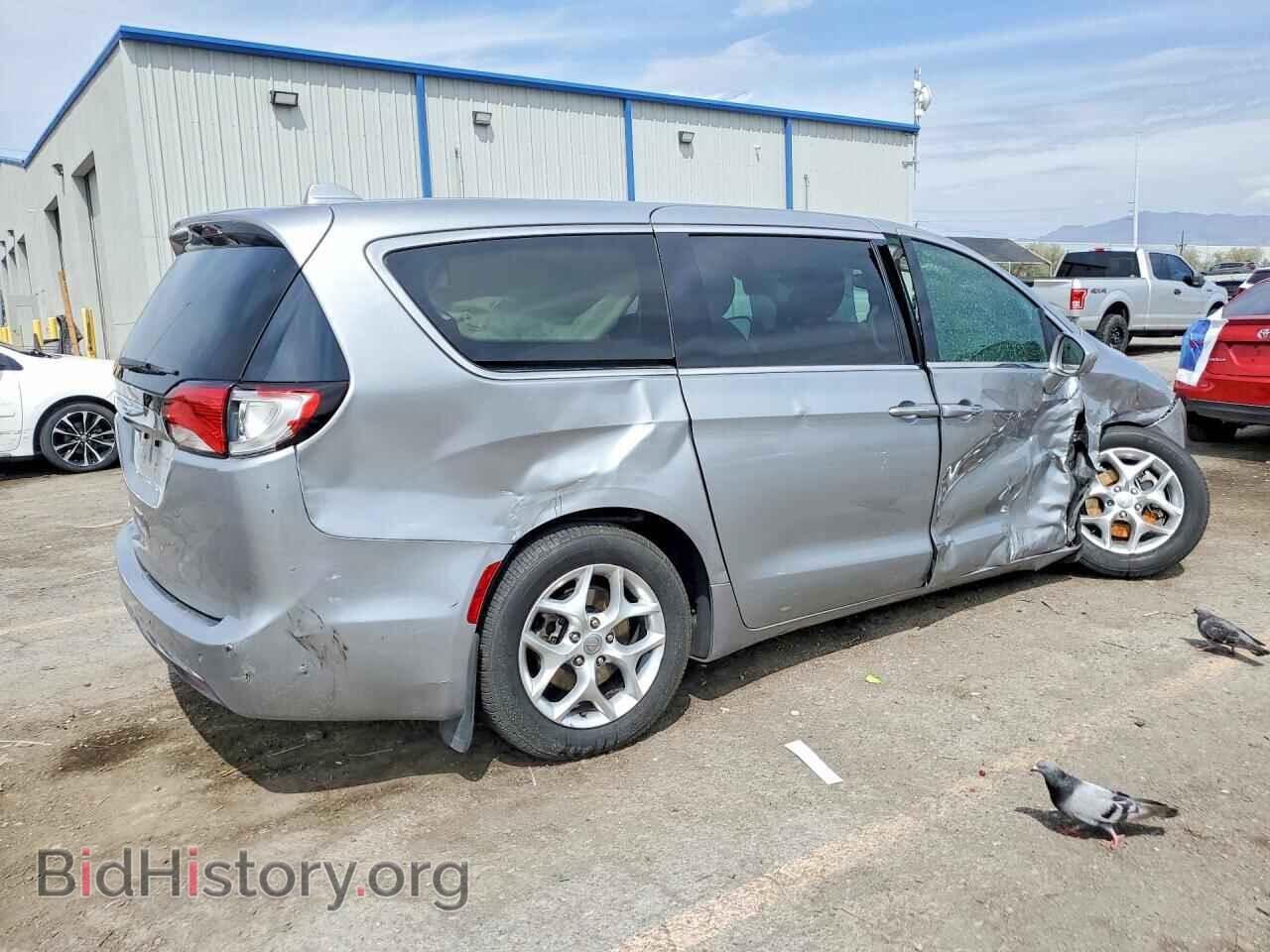 2018 CHRYSLER PACIFICA - VIN: 2C4RC1FG1JR126156 - Photo 3