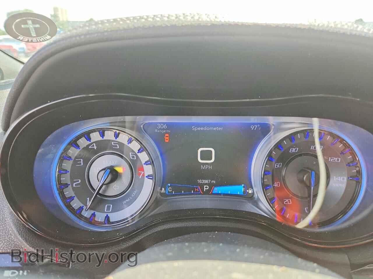2018 CHRYSLER 300 - VIN: 2C3CCAGG2JH267736 - Фото 9