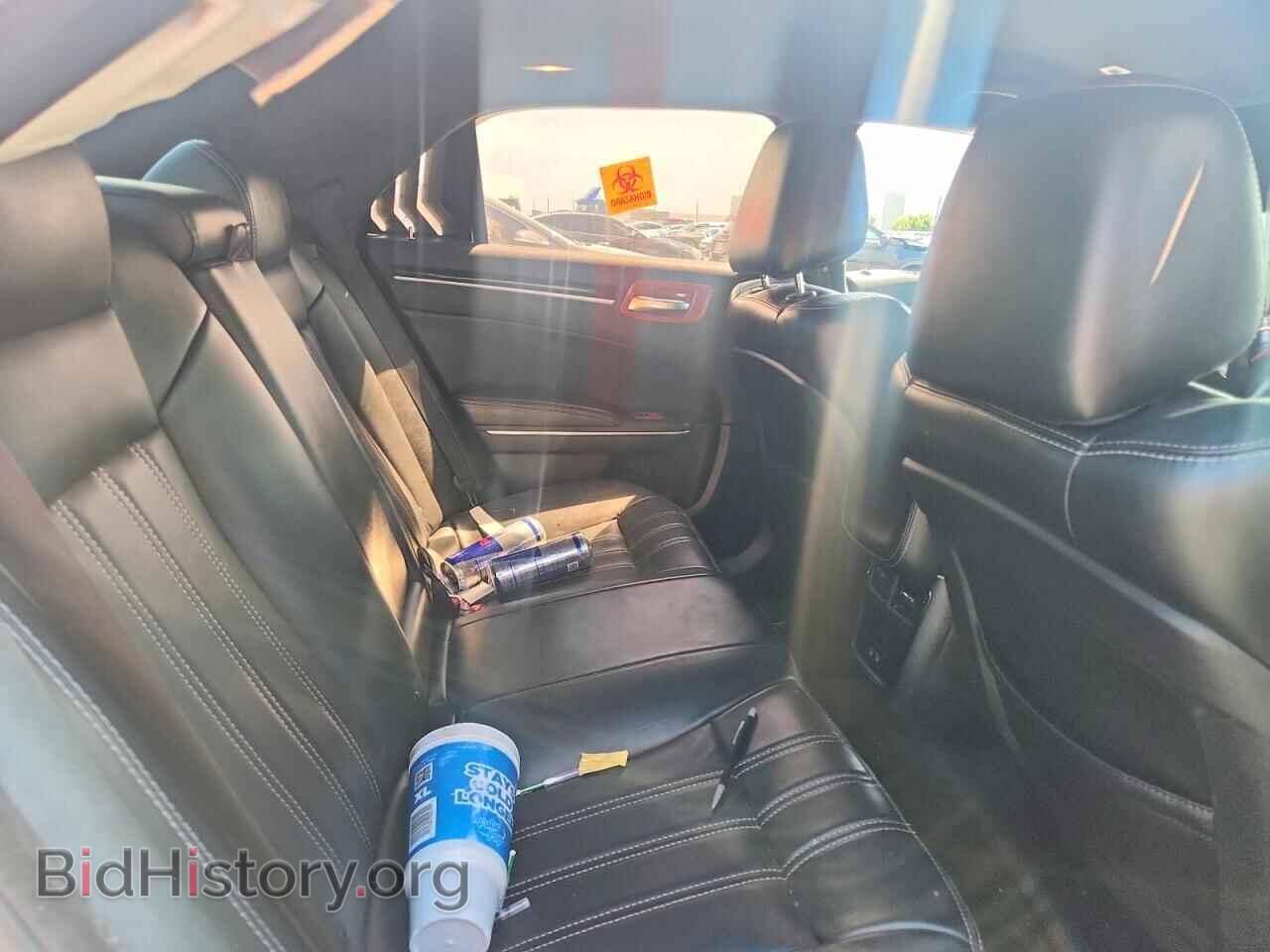 2018 CHRYSLER 300 - VIN: 2C3CCAGG2JH267736 - Фото 10