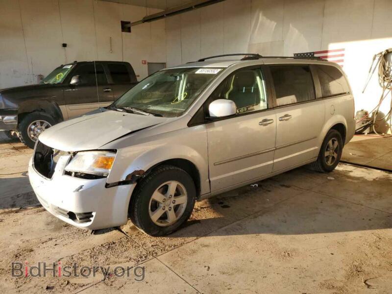 2010 Dodge CARAVAN (VIN 2D4RN5D12AR444841) — photo 2 of 10
