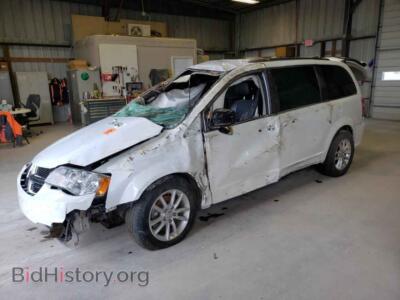 2019 Dodge CARAVAN SXT, белый — VIN 2C4RDGCG6KR611415, Copart