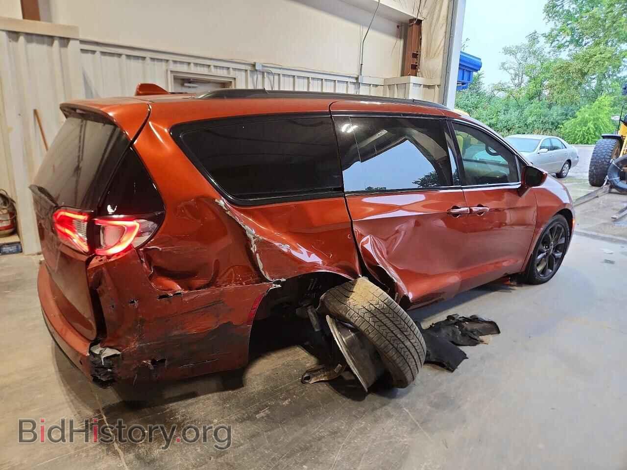 2018 CHRYSLER PACIFICA - VIN: 2C4RC1BG6JR229076 - Photo 3