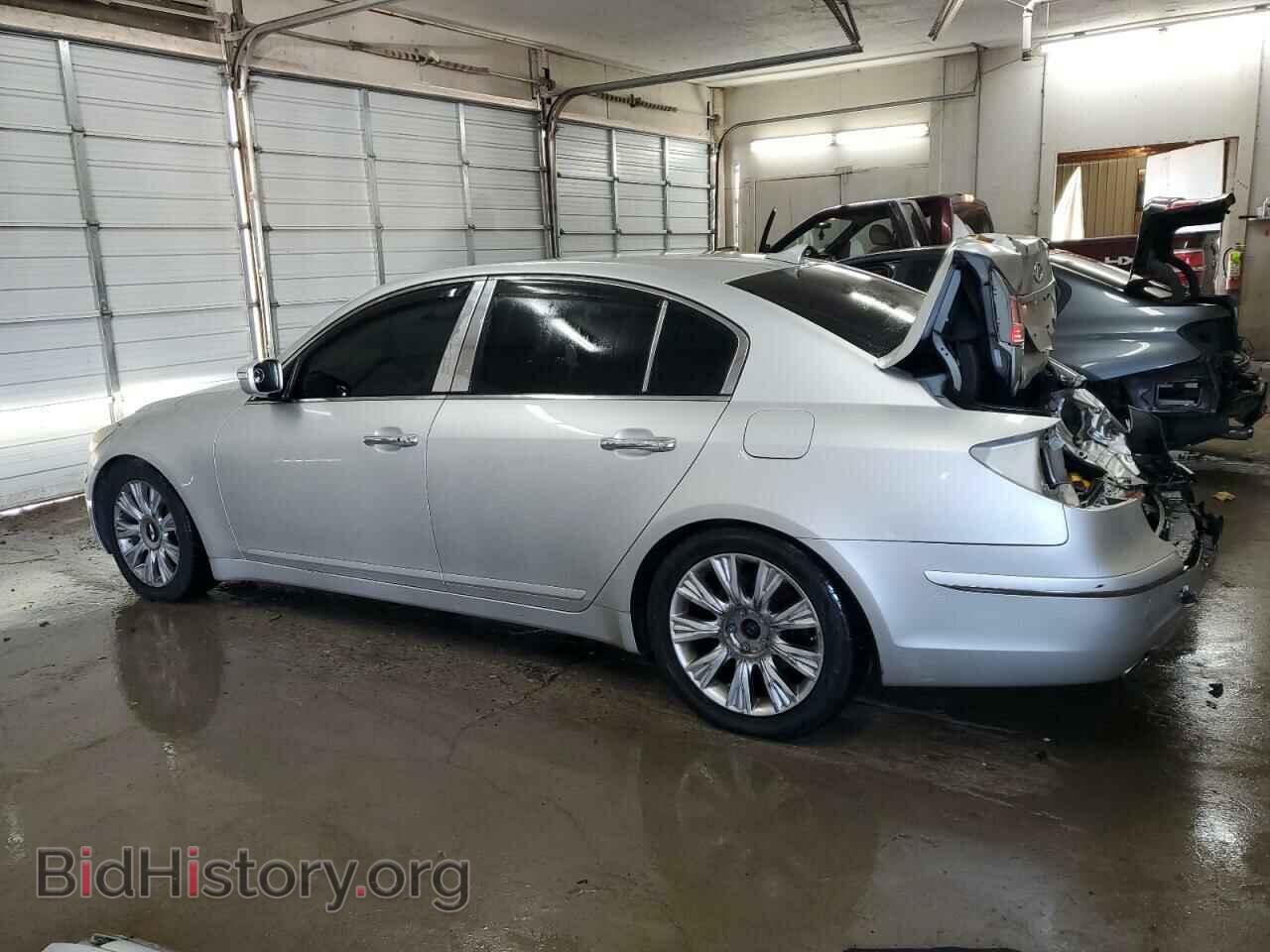 2009 HYUNDAI GENESIS - VIN: KMHGC46E69U048779 - Фото 2
