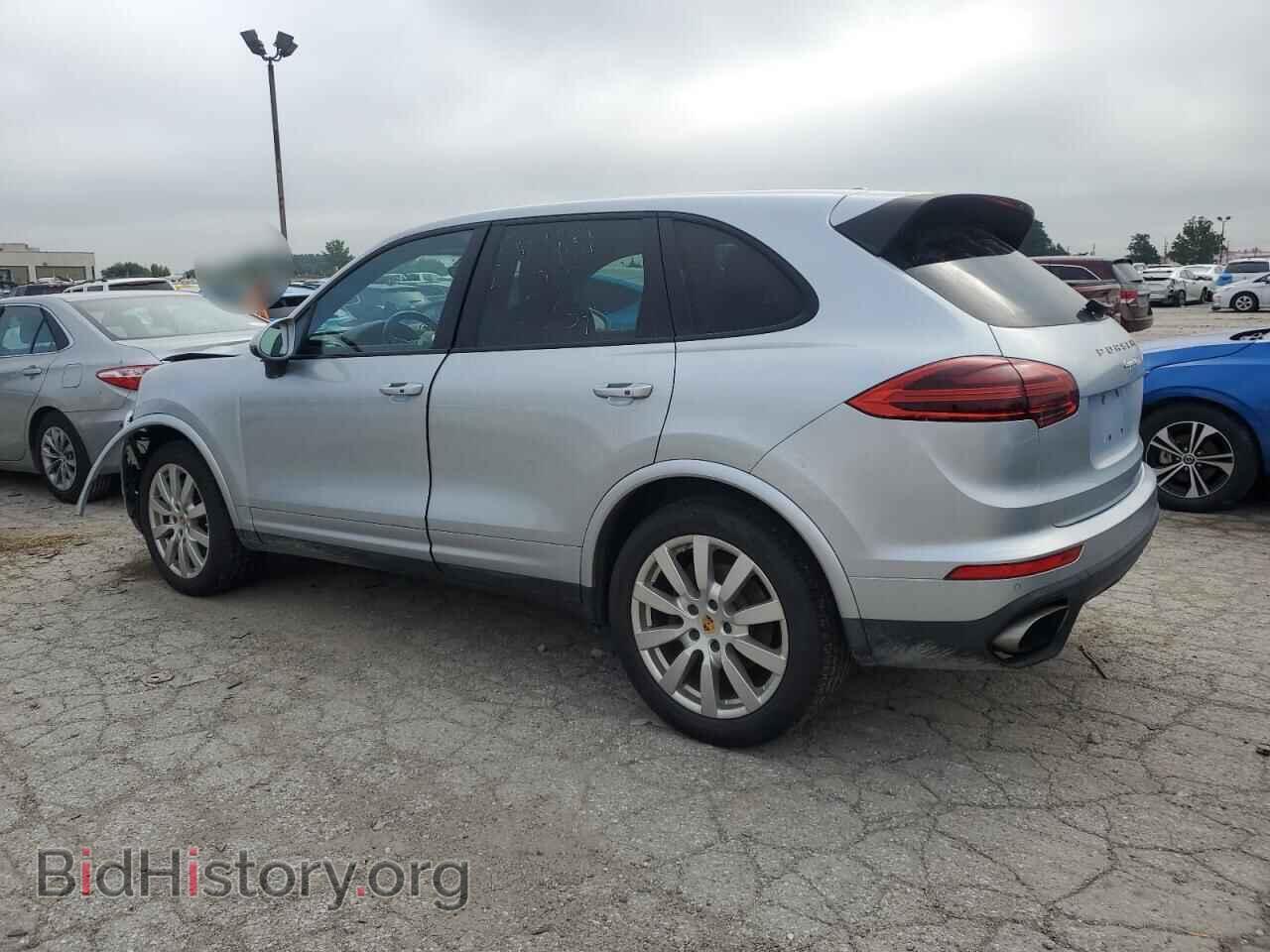 2017 PORSCHE CAYENNE - VIN: WP1AA2A24HKA82309 - Фото 2