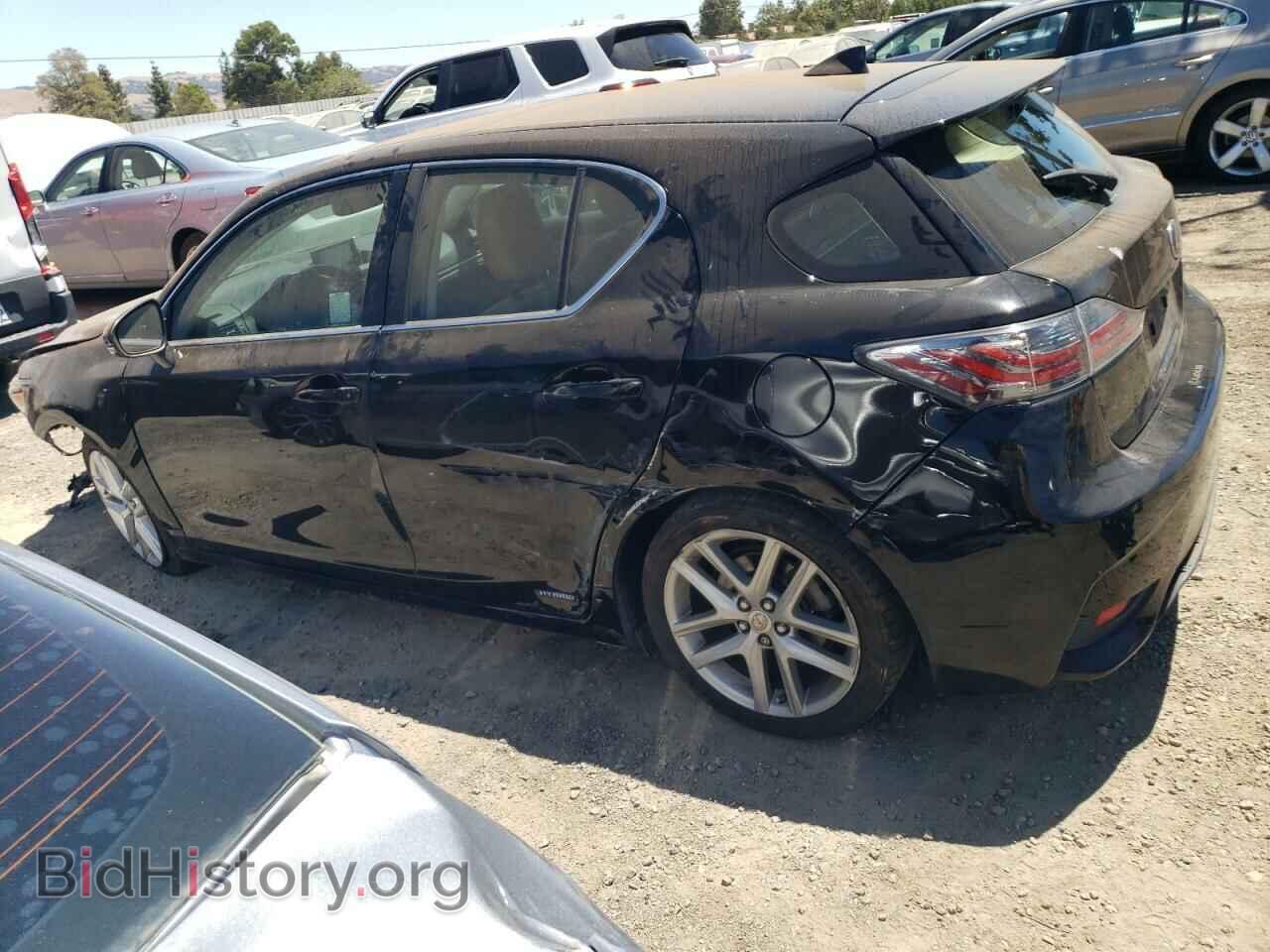 2014 LEXUS CT 200 - VIN: JTHKD5BH0E2183231 - Photo 2