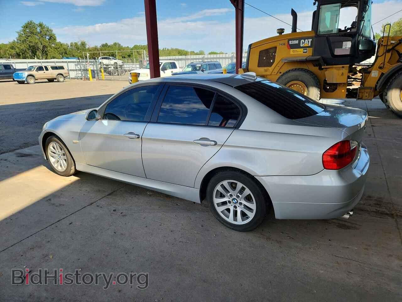 2006 BMW 3 SERIES - VIN: WBAVB13536PT07656 - Photo 2