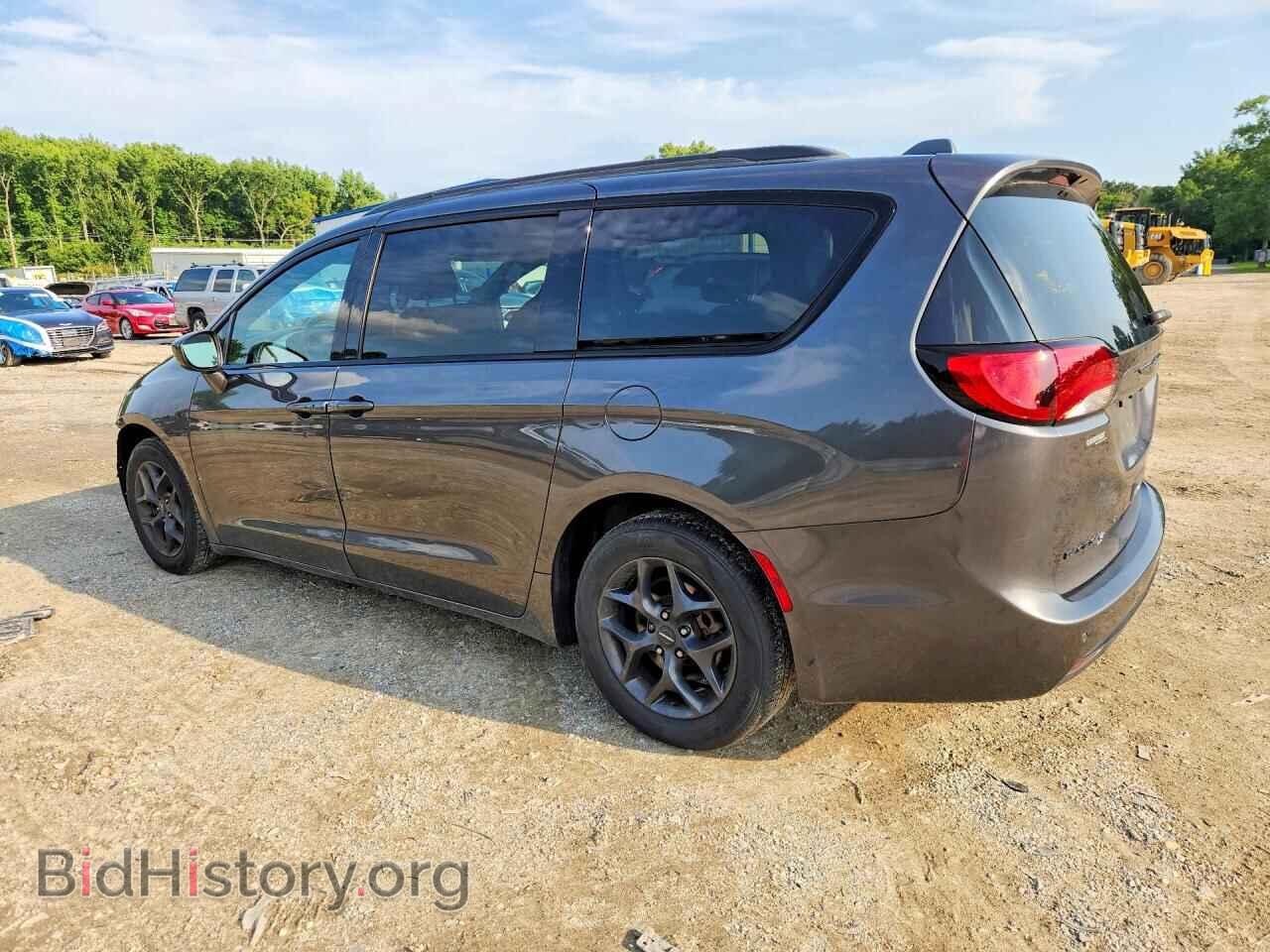 2018 CHRYSLER PACIFICA - VIN: 2C4RC1BG4JR172554 - Фото 2