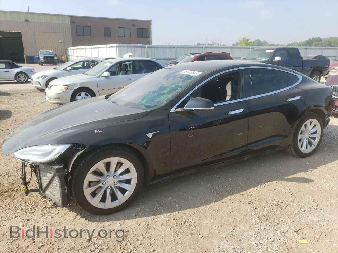 Photo 5YJSA1E24LF359606 - TESLA MODEL S 2020
