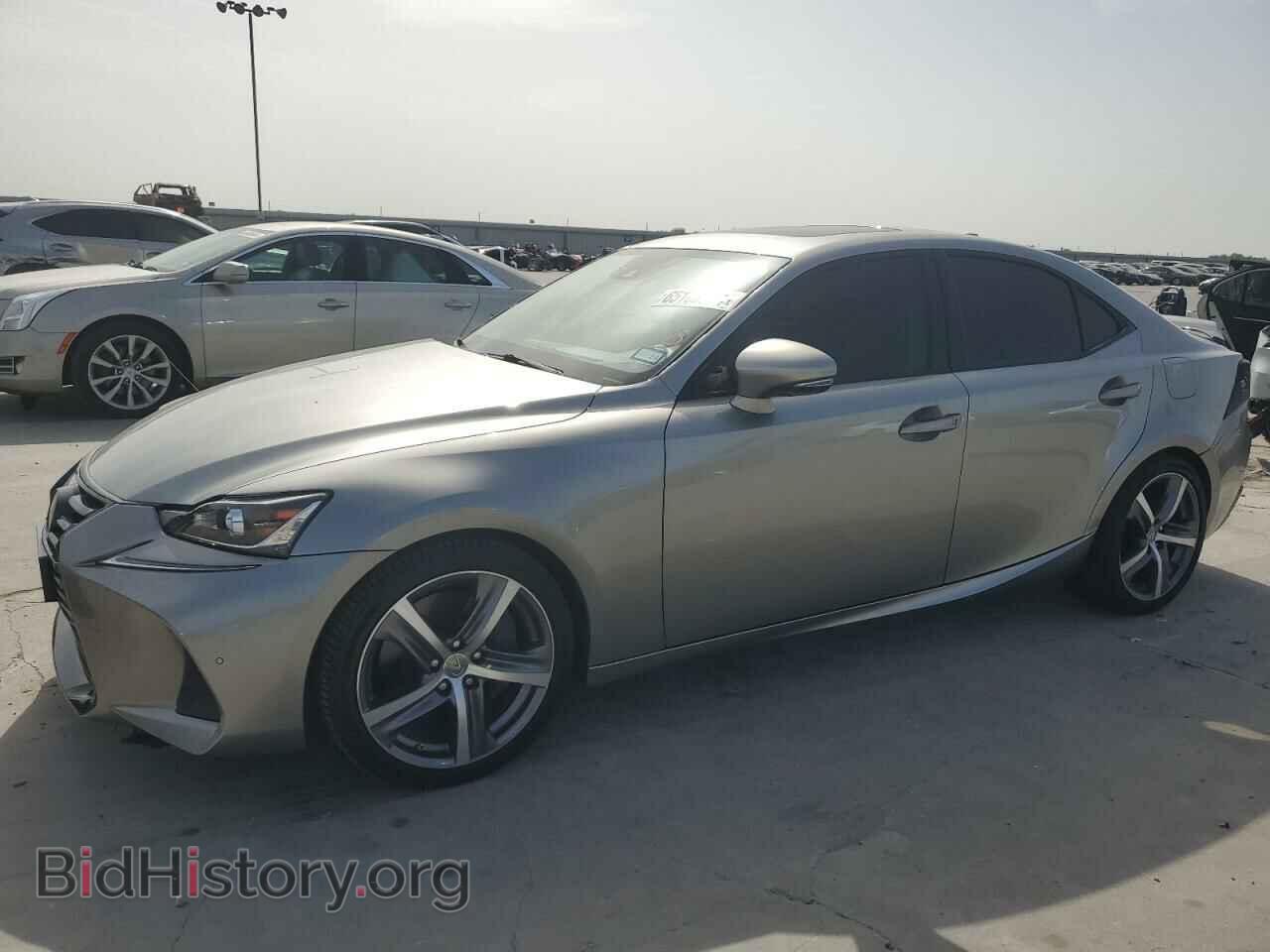 Photo JTHBA1D28H5048382 - LEXUS IS 2017