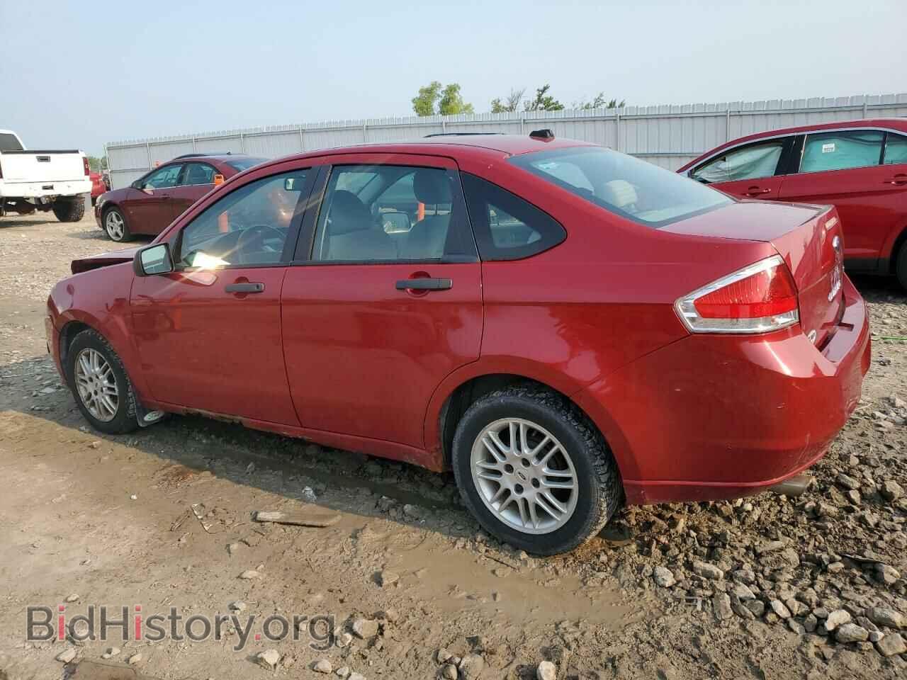 2011 FORD FOCUS - VIN: 1FAHP3FN3BW188022 - Фото 2