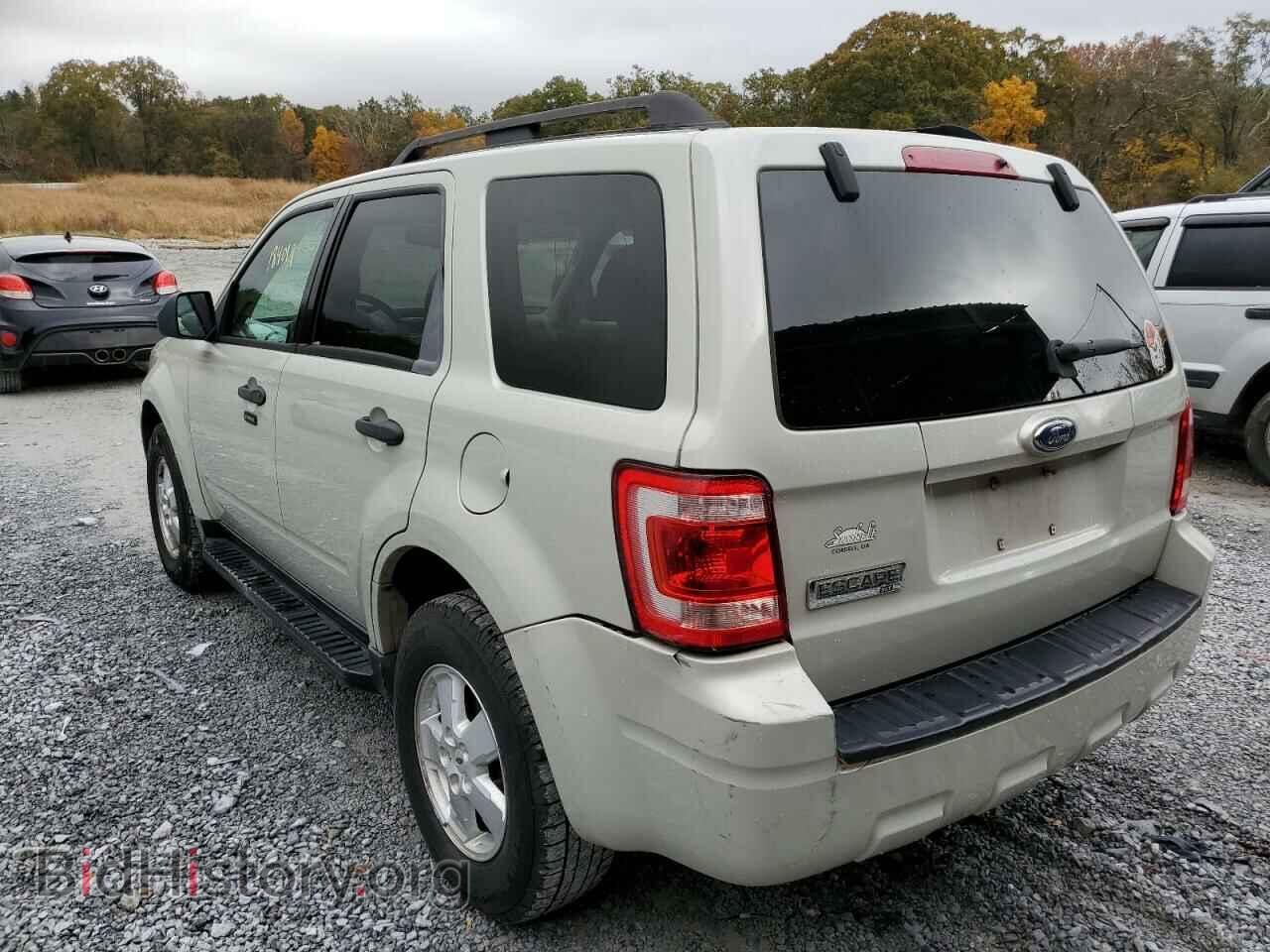2009 FORD ESCAPE - VIN: 1FMCU037X9KB22405 - Фото 3