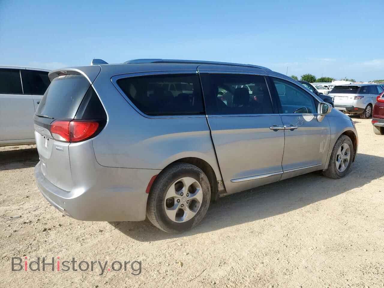 2017 CHRYSLER PACIFICA - VIN: 2C4RC1EG2HR722002 - Photo 3
