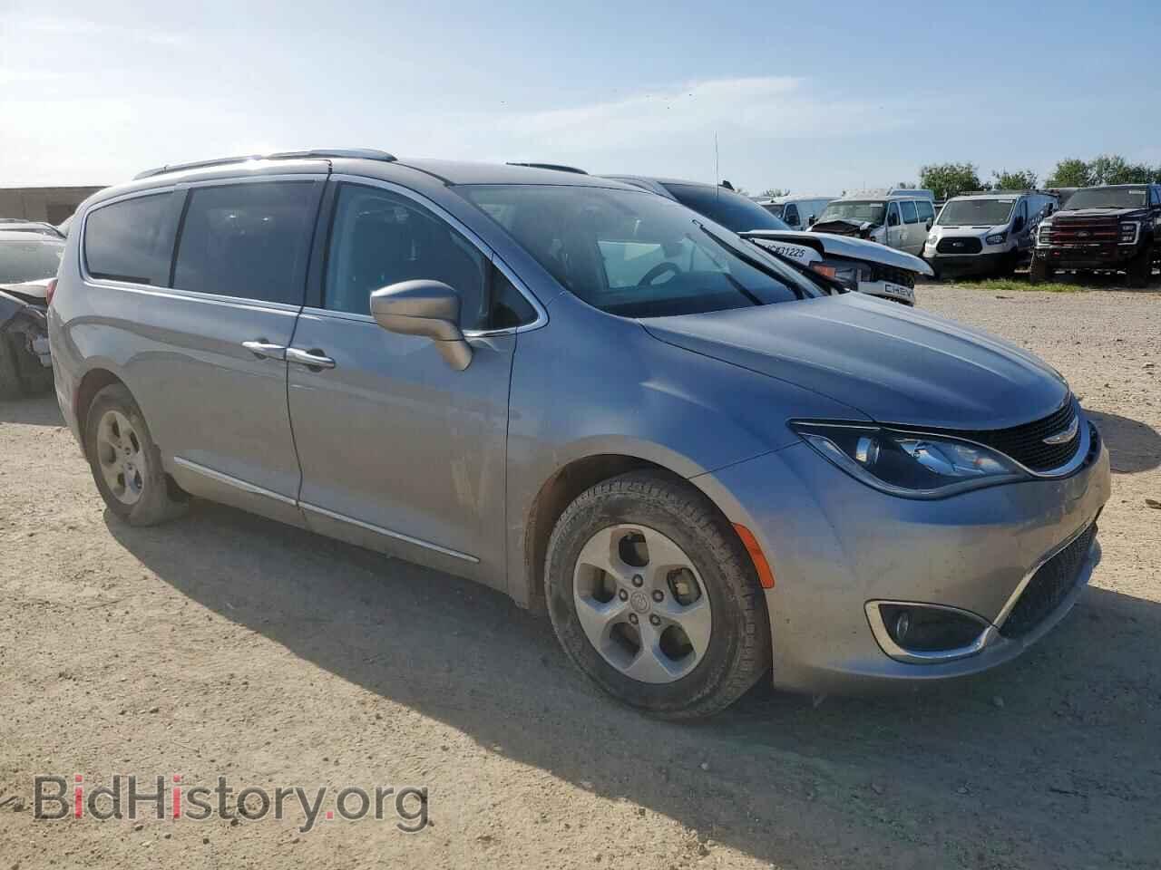 2017 CHRYSLER PACIFICA - VIN: 2C4RC1EG2HR722002 - Photo 4