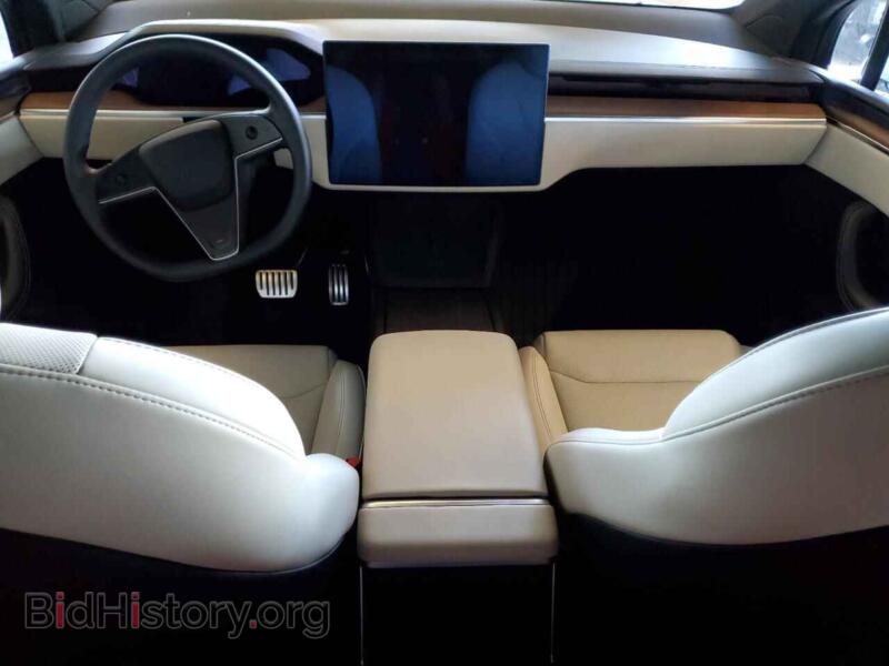 2023 Tesla MODEL X (VIN 7SAXCBE52PF425319) — фото 8 из 14