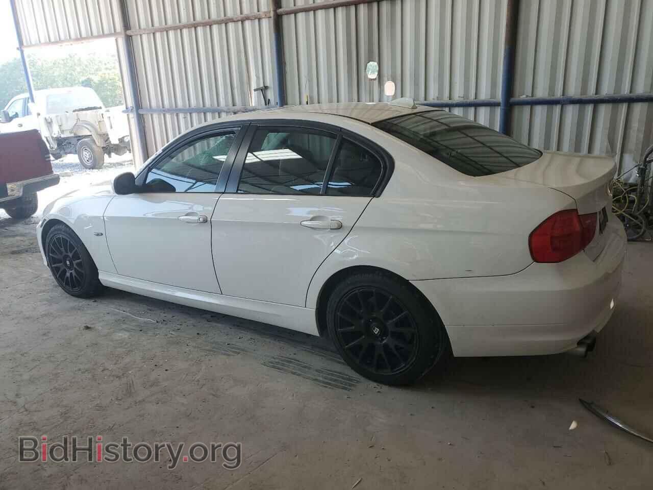 2011 BMW 3 SERIES - VIN: WBAPH7C56BE680321 - Фото 2