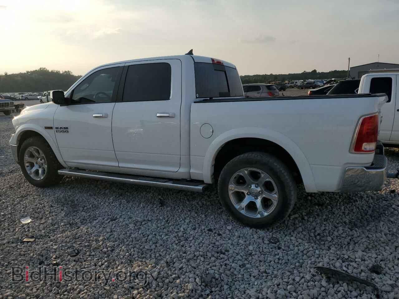 2018 RAM 1500 - VIN: 1C6RR7NM4JS238643 - Фото 2