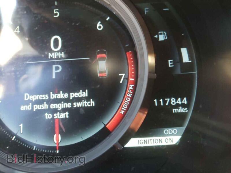 2014 Lexus IS (VIN JTHCE1D27E5000215) — photo 8 of 10