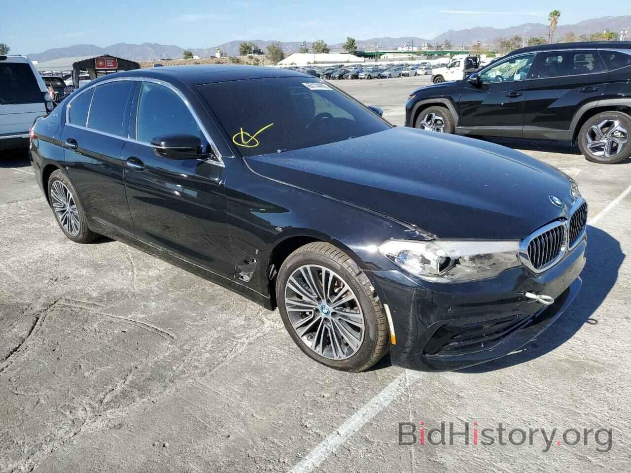 Photo WBAJA9C51JB249679 - BMW 5 SERIES 2018