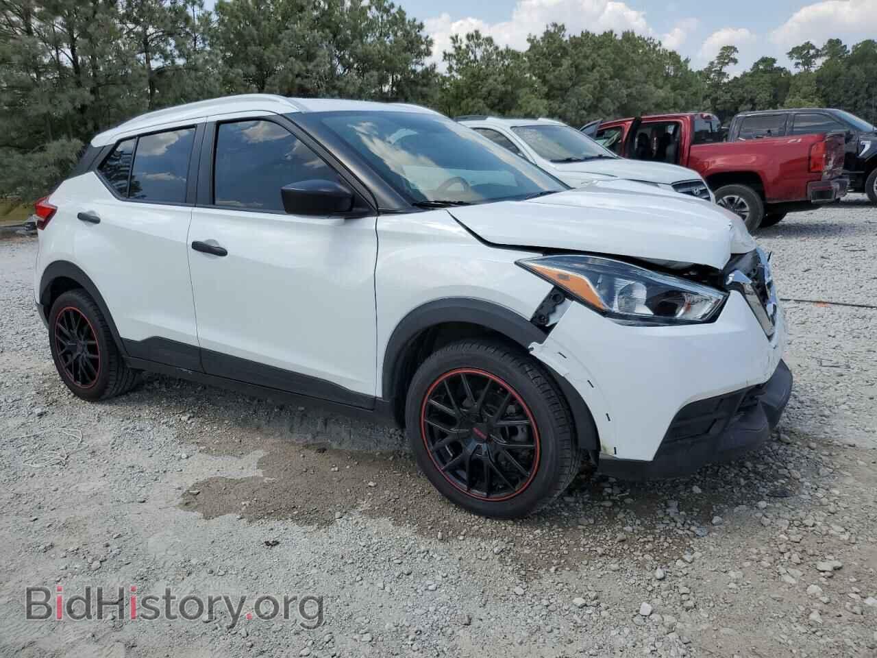 2019 NISSAN KICKS - VIN: 3N1CP5CU3KL486560 - Фото 4