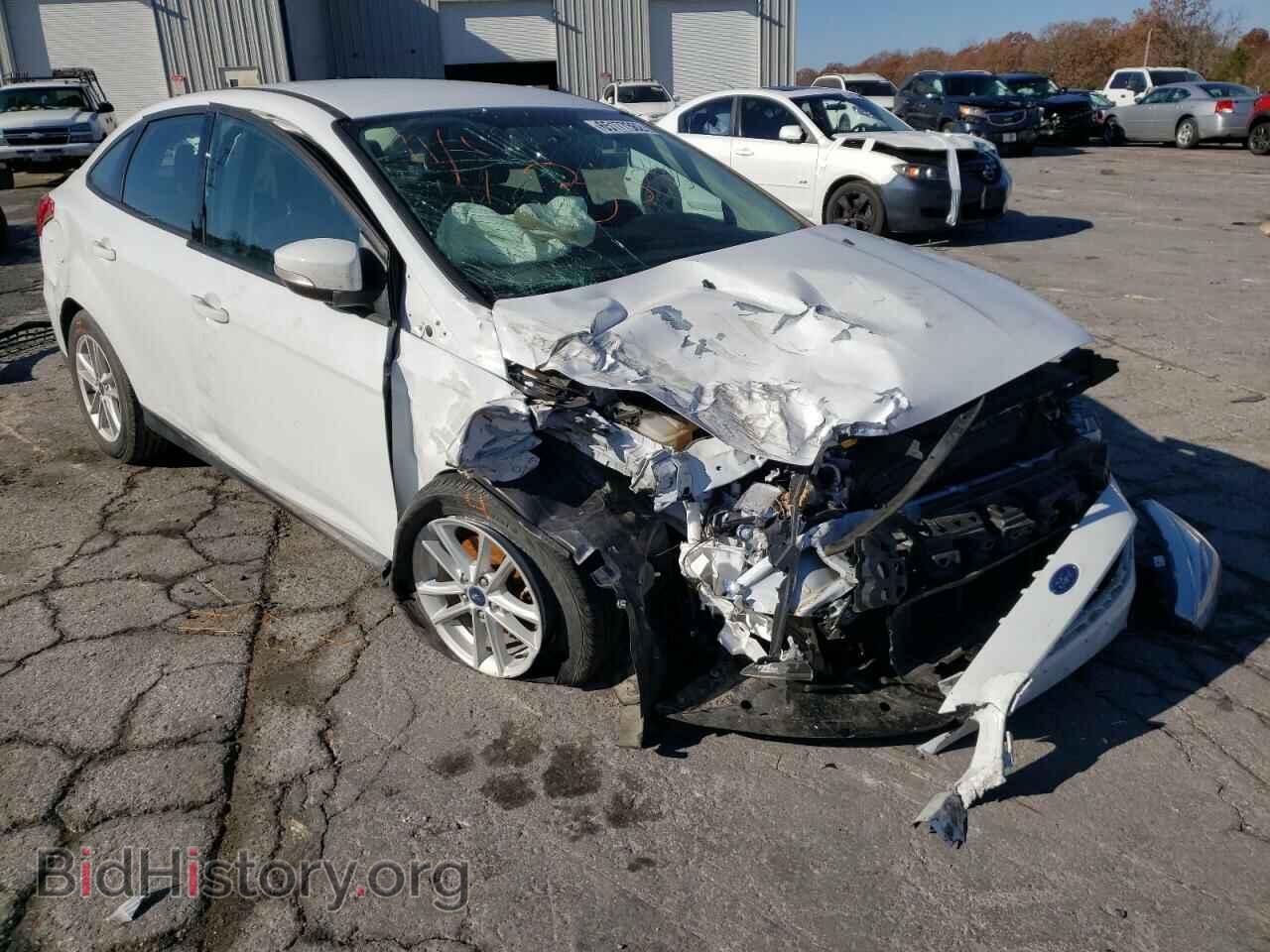 Photo 1FADP3F28HL245104 - FORD FOCUS 2017