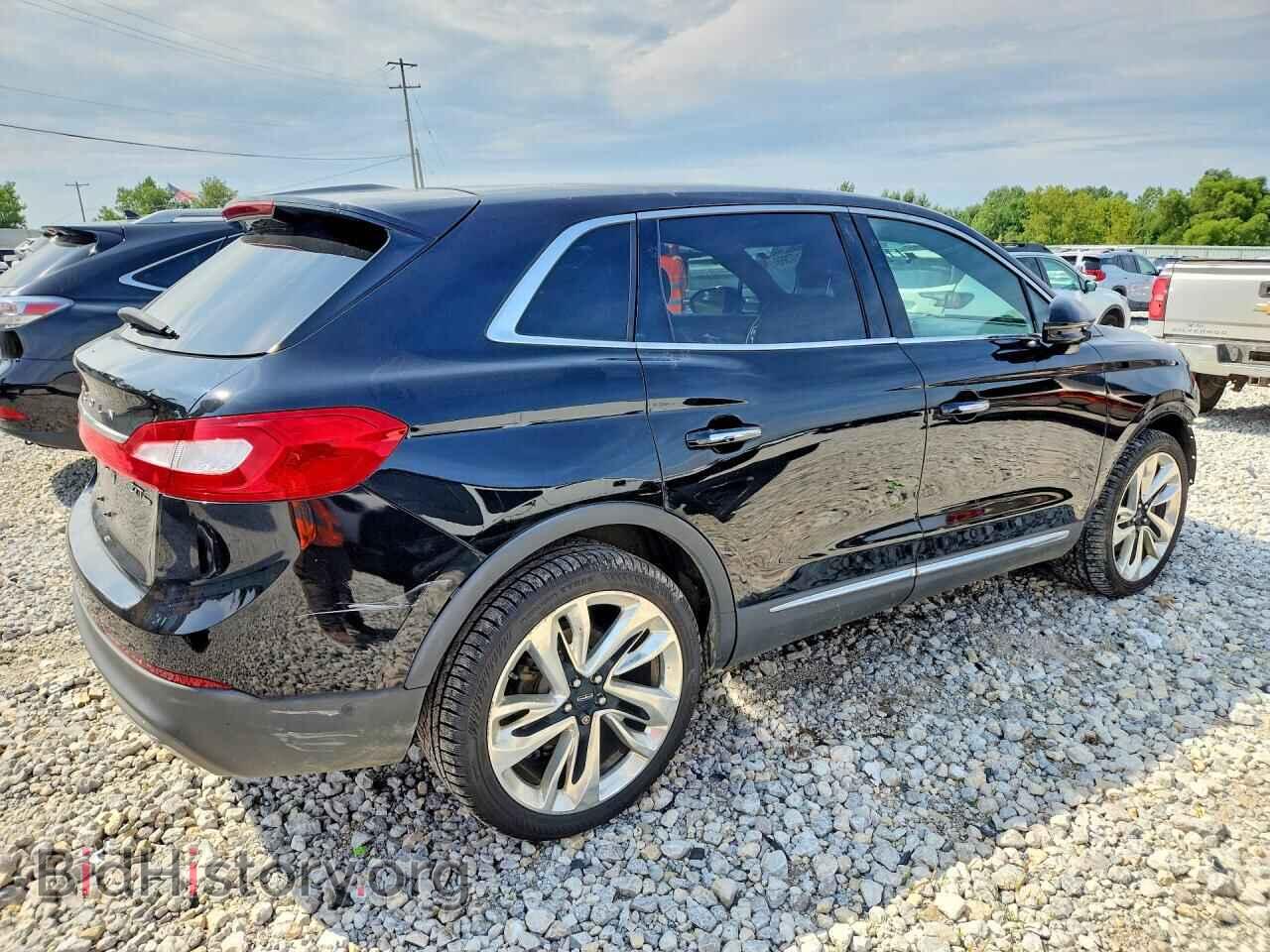 2017 Lincoln MKX (VIN 2LMPJ8LP5HBL46252) — photo 3 of 14
