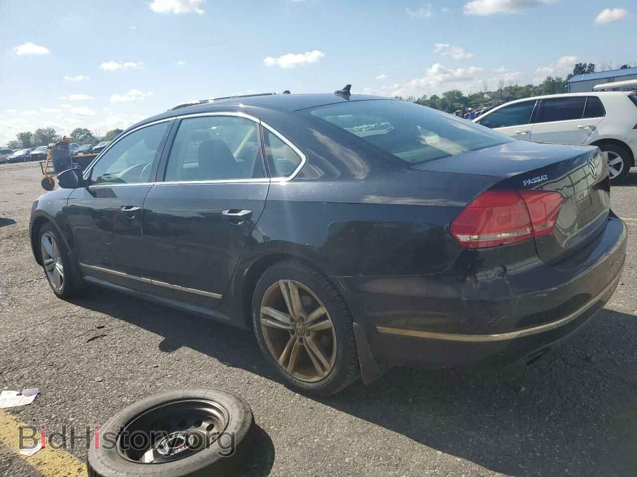 2015 VOLKSWAGEN PASSAT - VIN: 1VWCT7A32FC120814 - Фото 2