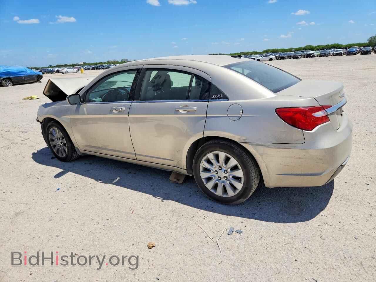 2013 CHRYSLER 200 - VIN: 1C3CCBAB8DN618745 - Photo 2