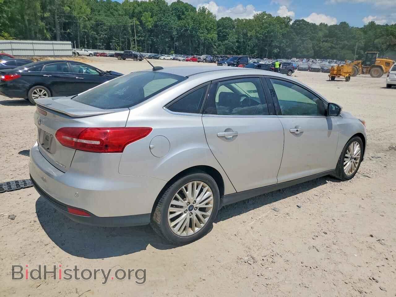 2018 FORD FOCUS - VIN: 1FADP3J27JL232082 - Photo 3