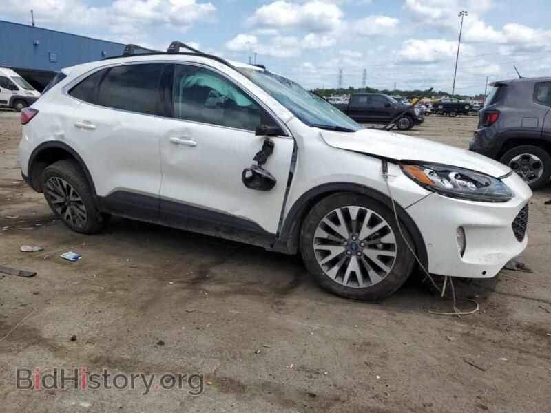 2020 Ford ESCAPE (VIN 1FMCU9J90LUA40302) — photo 4 of 14