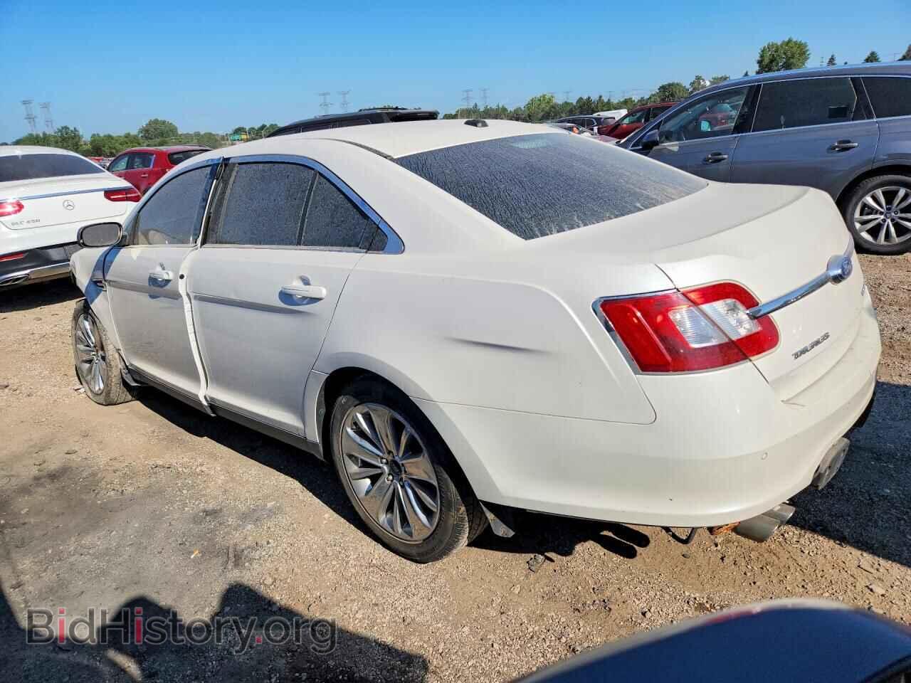 2011 FORD TAURUS - VIN: 1FAHP2JW1BG142578 - Фото 2