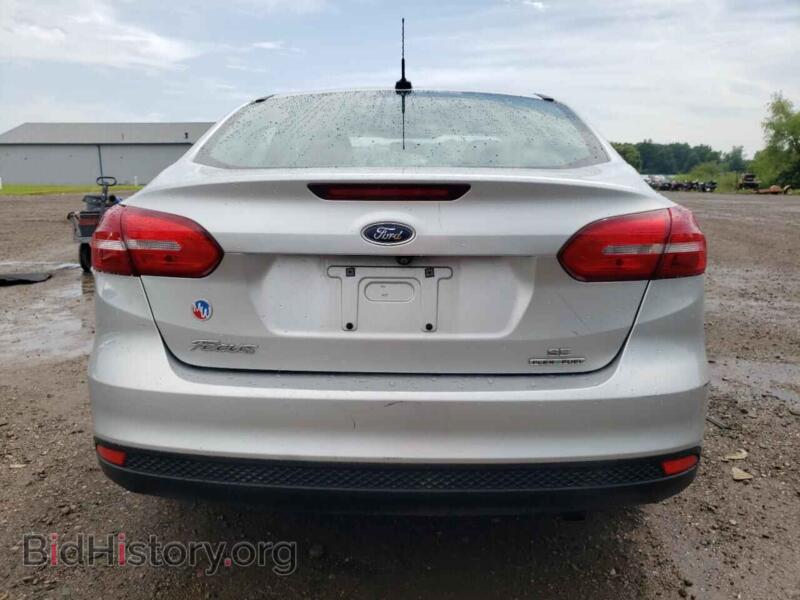 2016 Ford FOCUS (VIN 1FADP3F25GL233586) — photo 6 of 14